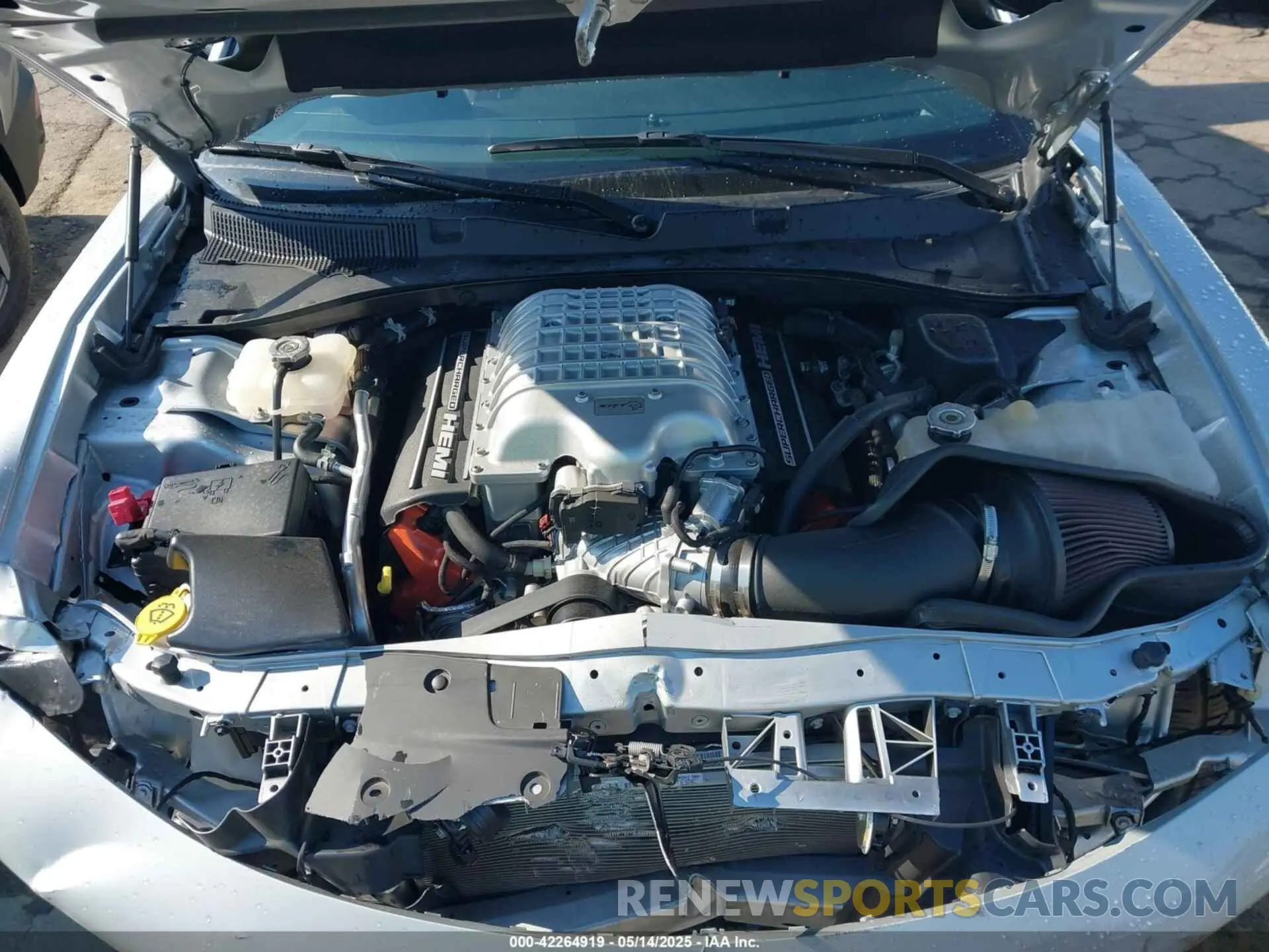 10 Photograph of a damaged car 2C3CDXL91NH187423 DODGE CHARGER 2022