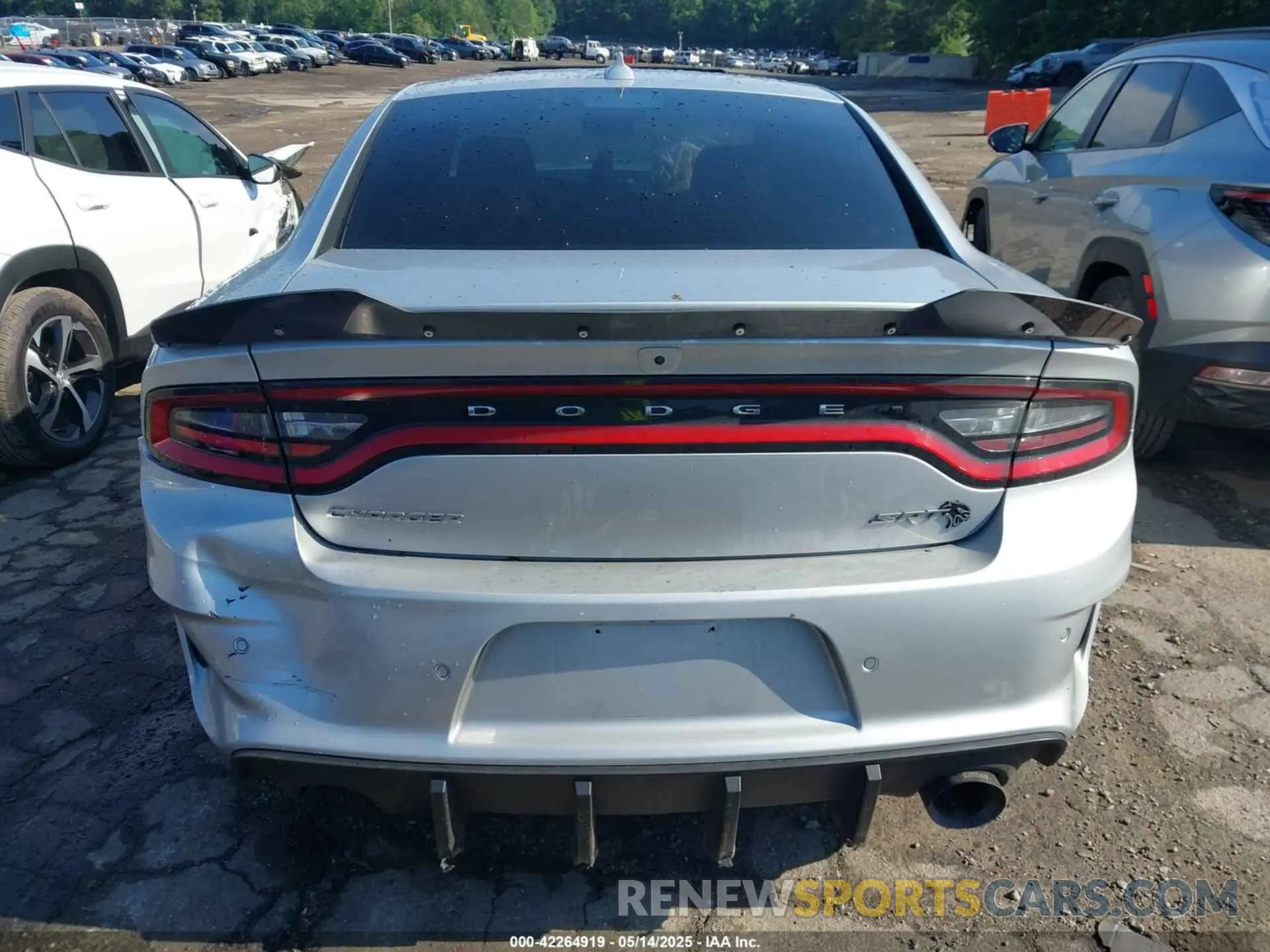 15 Photograph of a damaged car 2C3CDXL91NH187423 DODGE CHARGER 2022