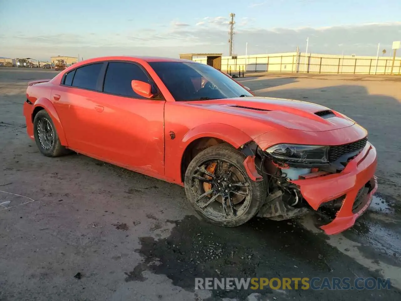 4 Photograph of a damaged car 2C3CDXL92NH122094 DODGE CHARGER 2022
