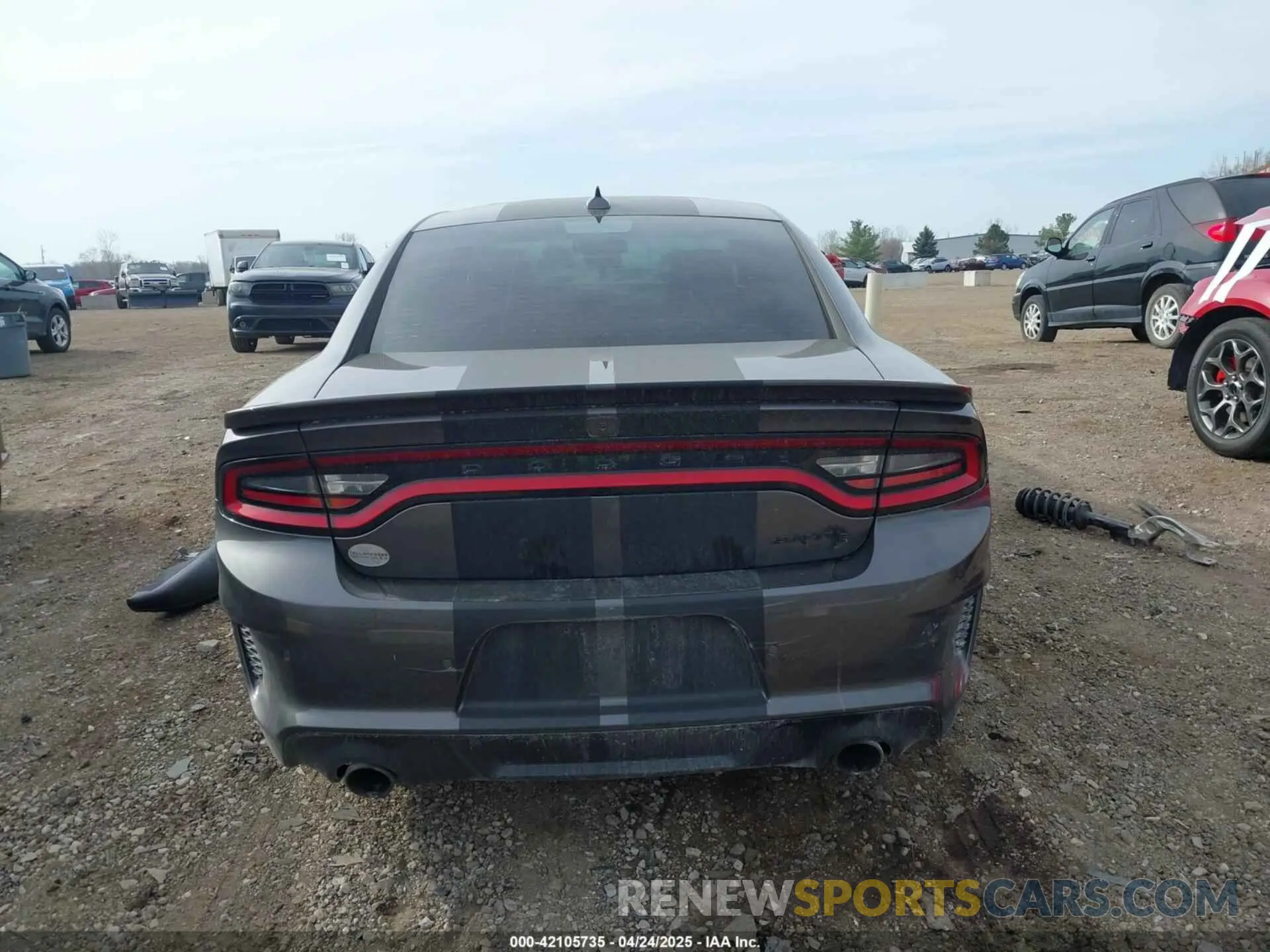 17 Photograph of a damaged car 2C3CDXL98NH205688 DODGE CHARGER 2022