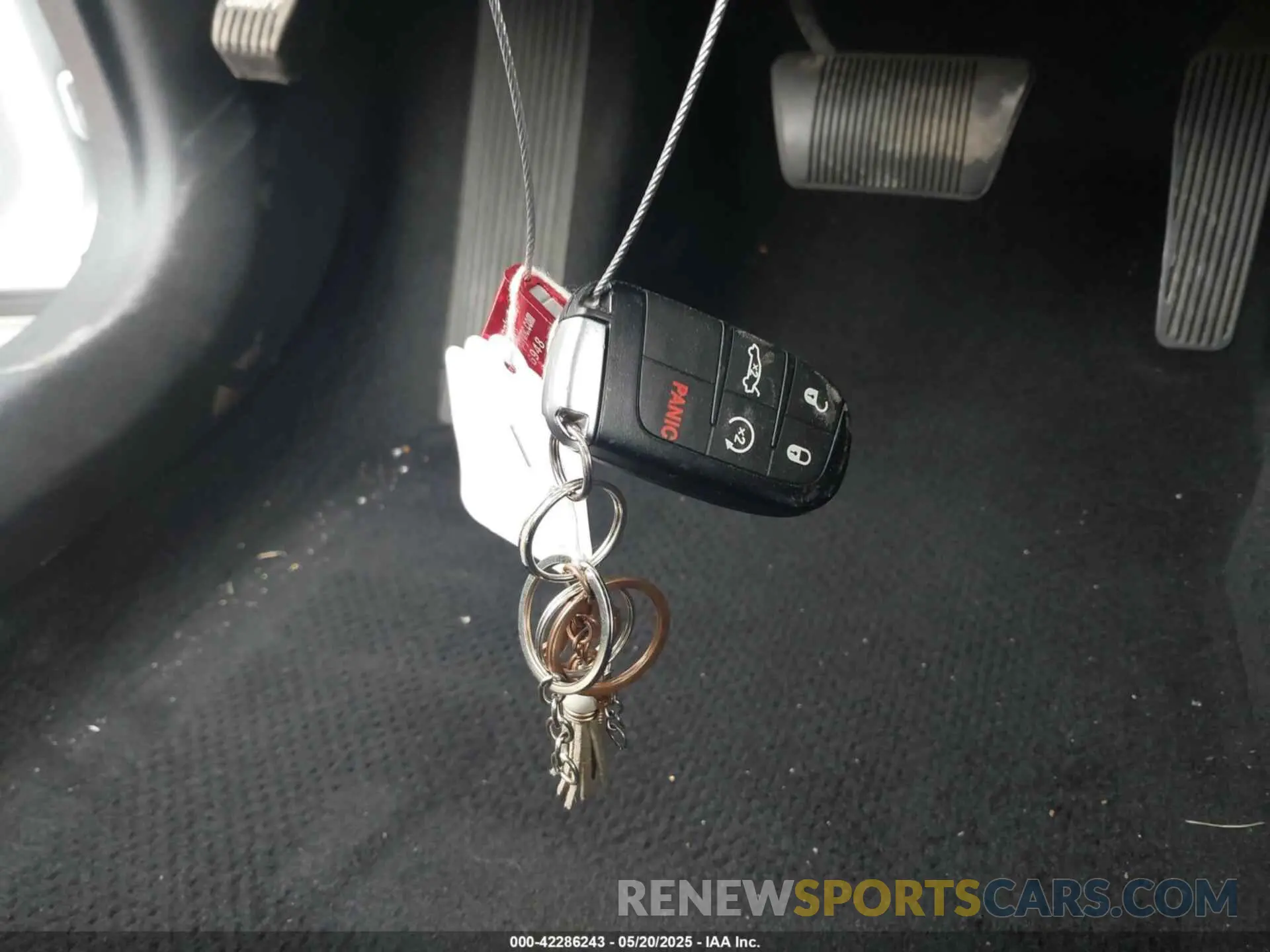 11 Photograph of a damaged car 2C3CDXMG0NH228735 DODGE CHARGER 2022