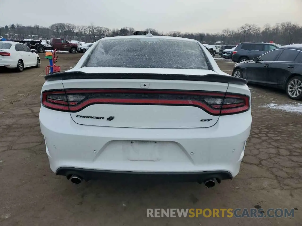 6 Photograph of a damaged car 2C3CDXMG5NH117243 DODGE CHARGER 2022