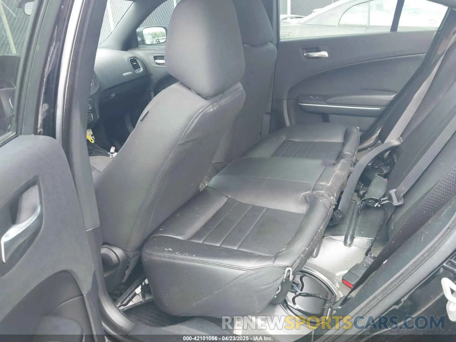 8 Фотография поврежденного автомобиля 2C3CDXAT6PH651498 DODGE CHARGER 2023