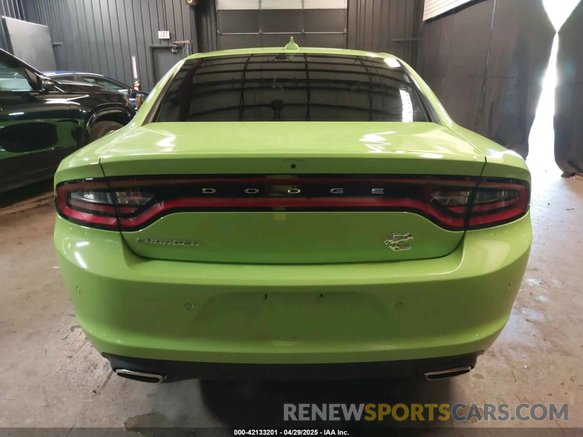 17 Фотография поврежденного автомобиля 2C3CDXBG5PH699432 DODGE CHARGER 2023
