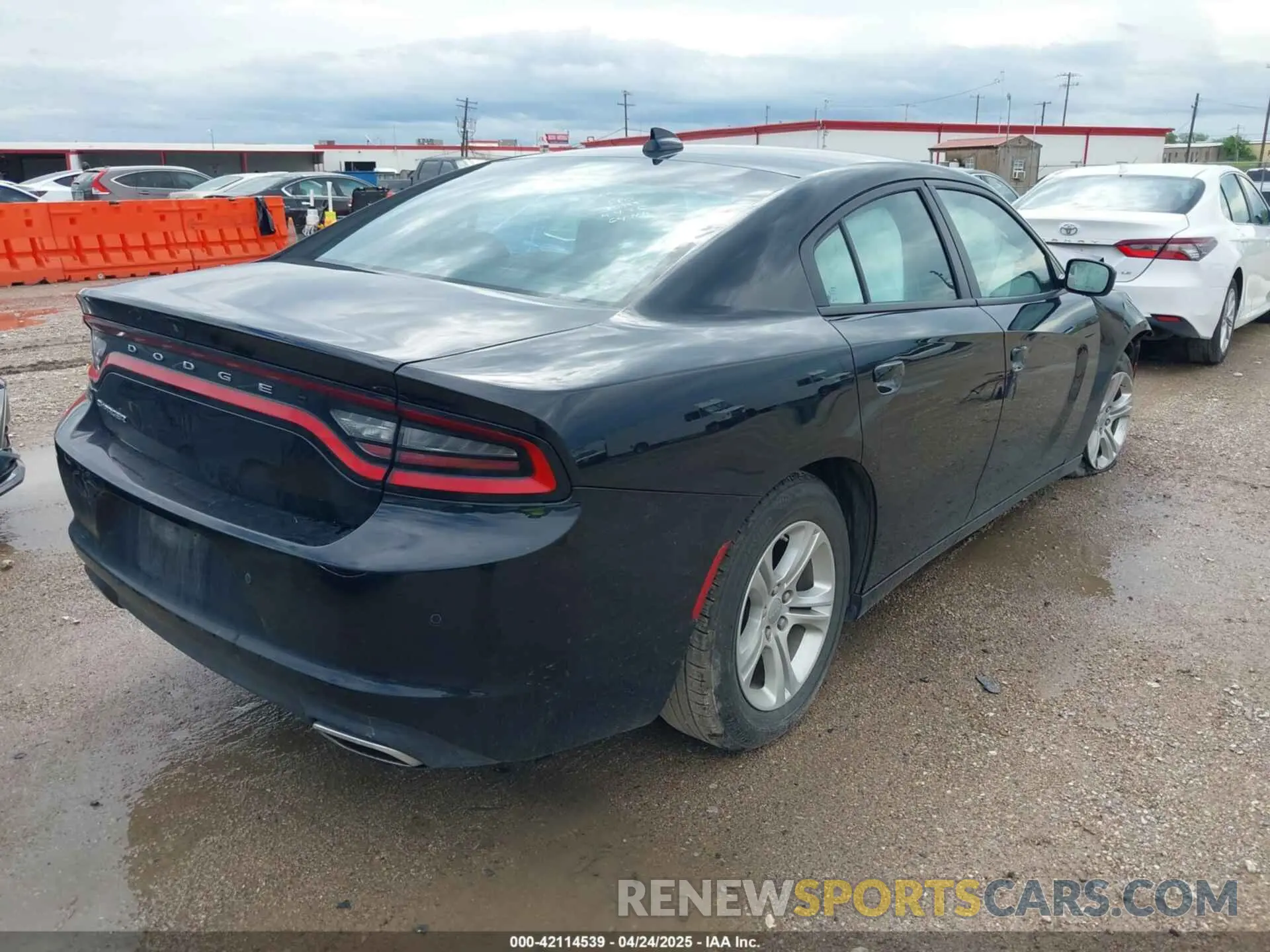 4 Фотография поврежденного автомобиля 2C3CDXBG9PH563787 DODGE CHARGER 2023