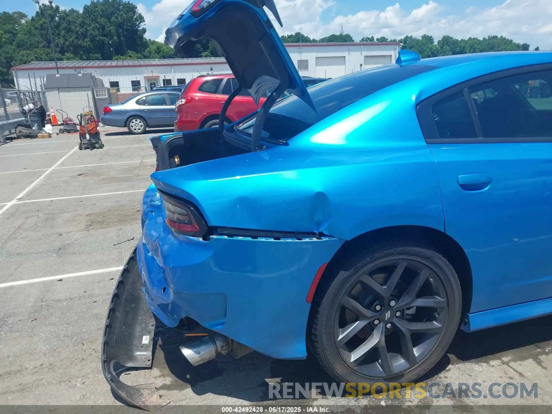 18 Photograph of a damaged car 2C3CDXCT5PH608543 DODGE CHARGER 2023