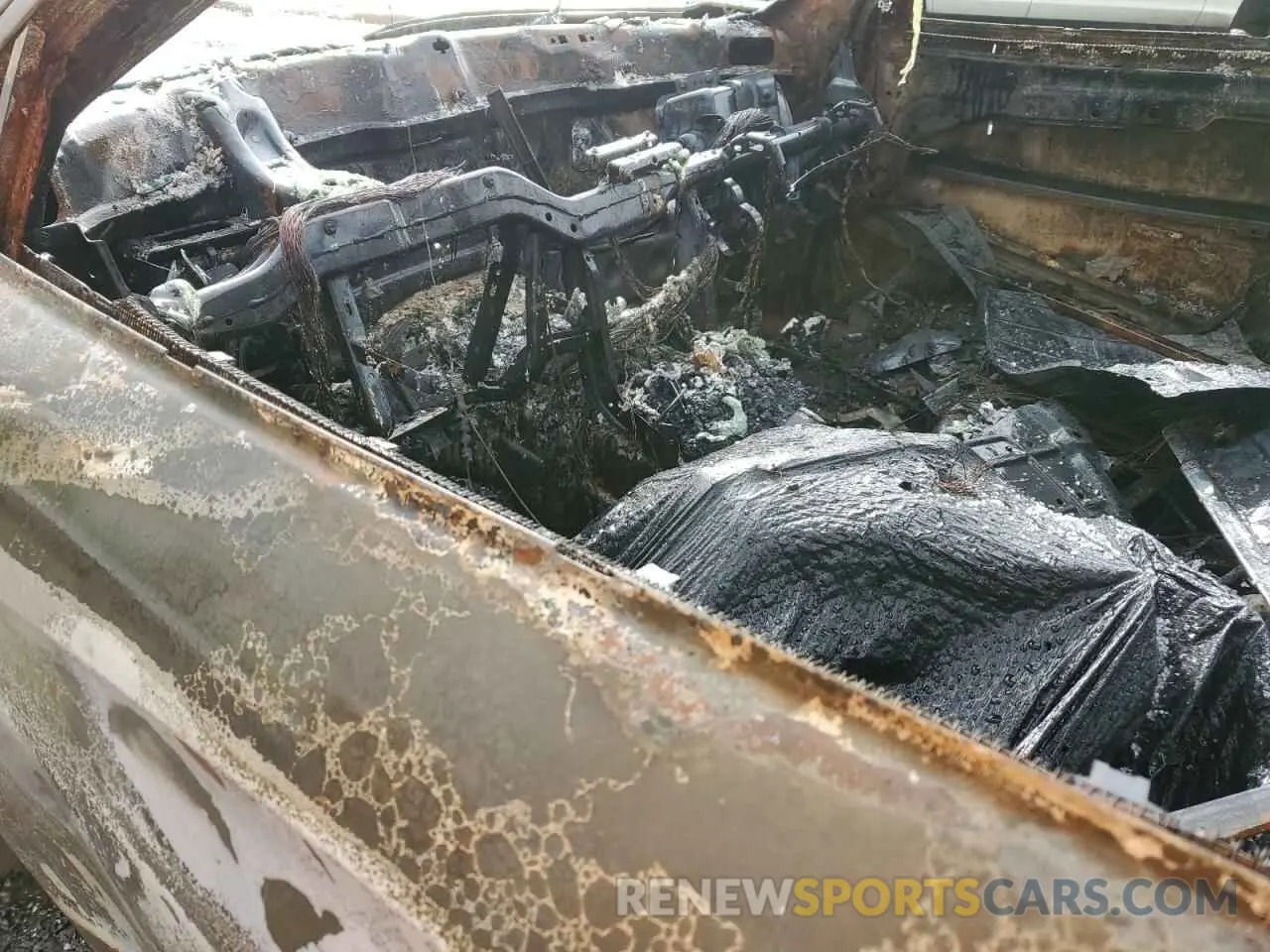 8 Photograph of a damaged car 2C3CDXCT8PH663486 DODGE CHARGER 2023