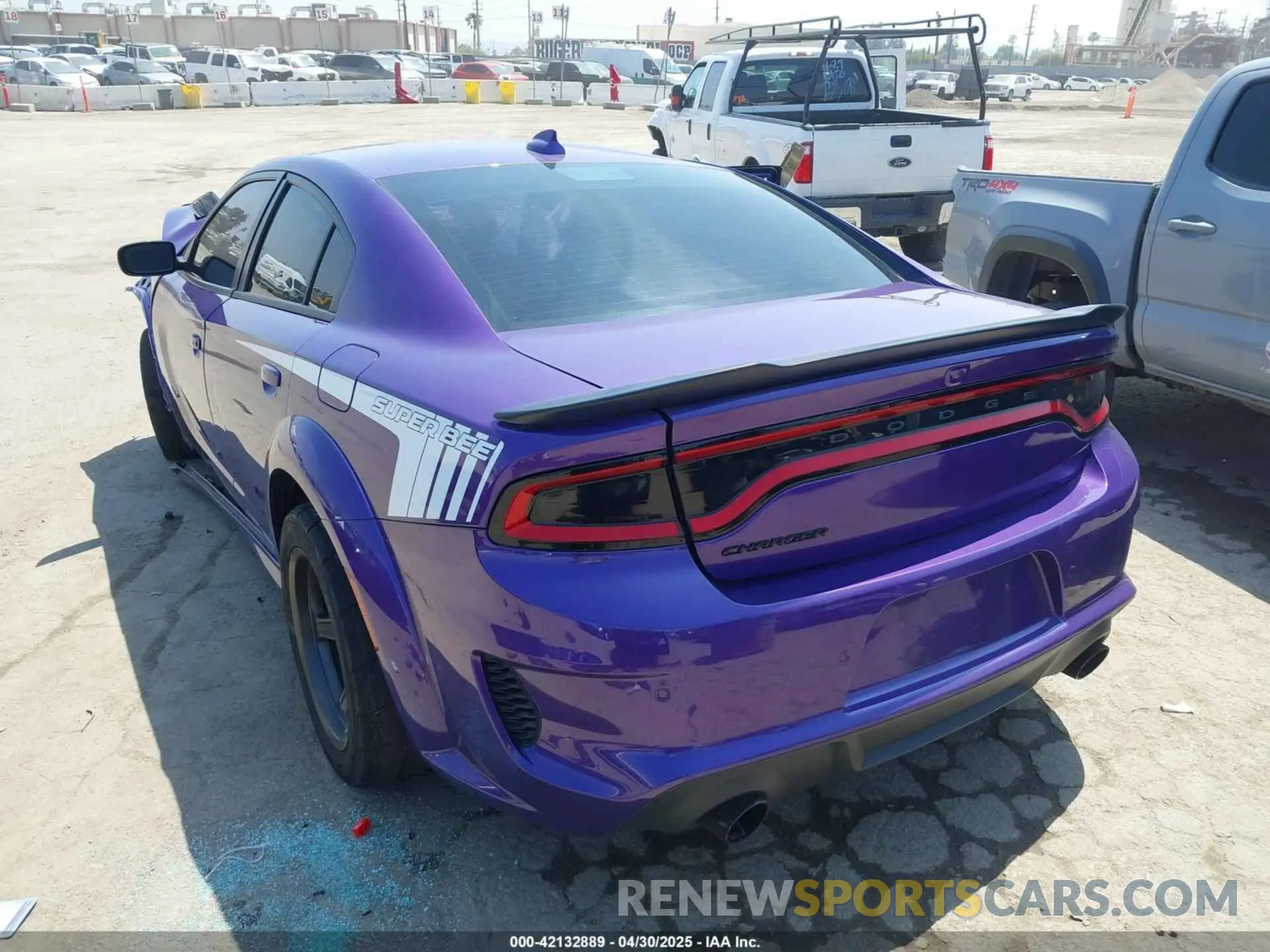3 Фотография поврежденного автомобиля 2C3CDXGJ9PH649105 DODGE CHARGER 2023