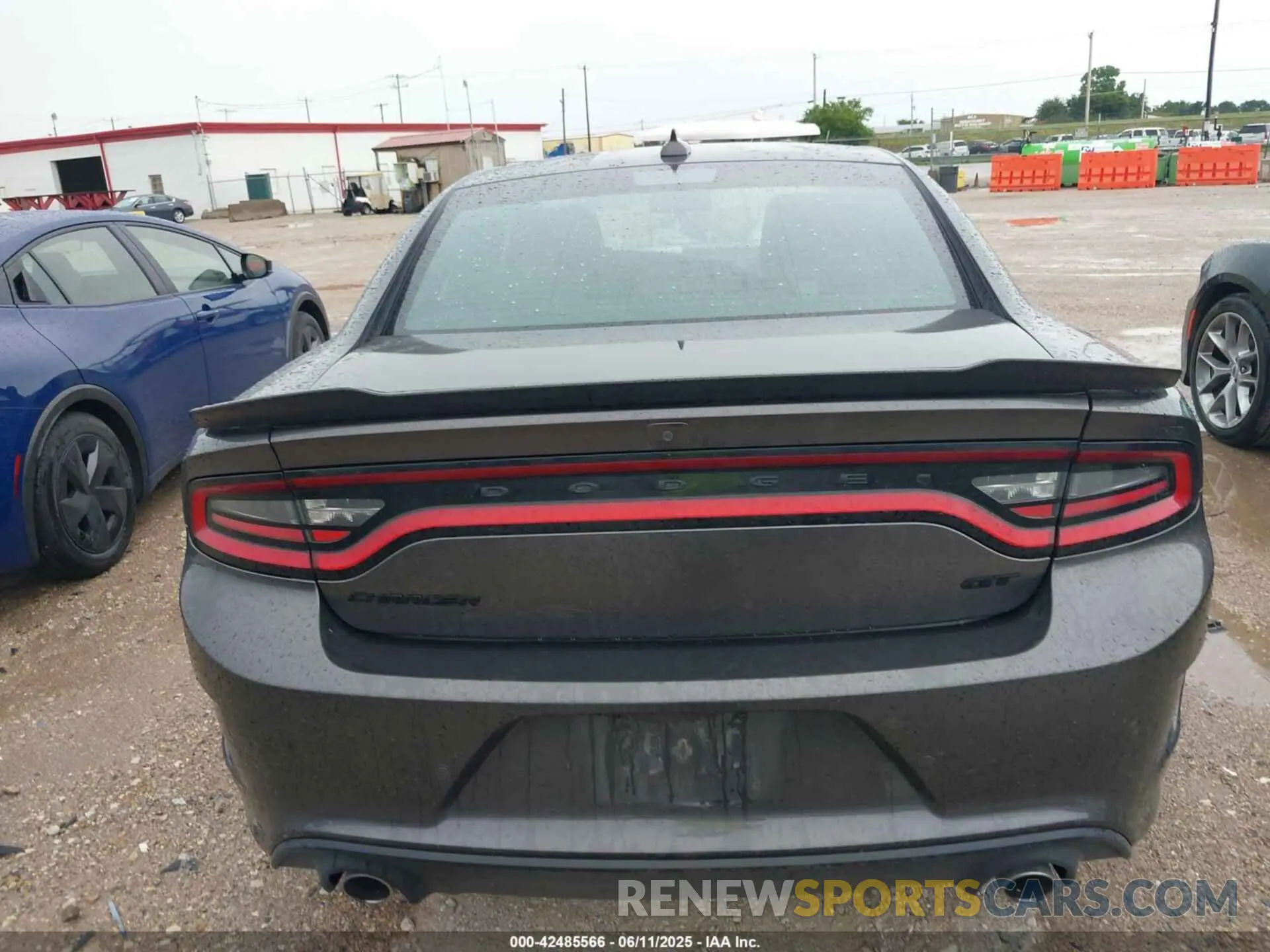 16 Photograph of a damaged car 2C3CDXHG1PH583300 DODGE CHARGER 2023