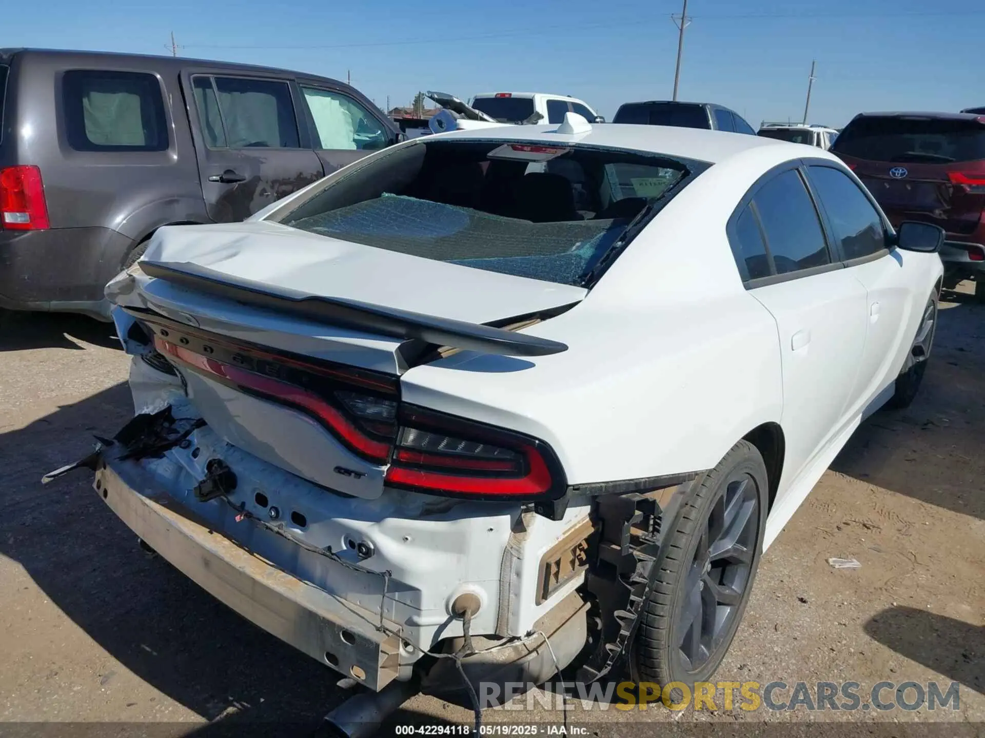 4 Photograph of a damaged car 2C3CDXHG2PH656321 DODGE CHARGER 2023