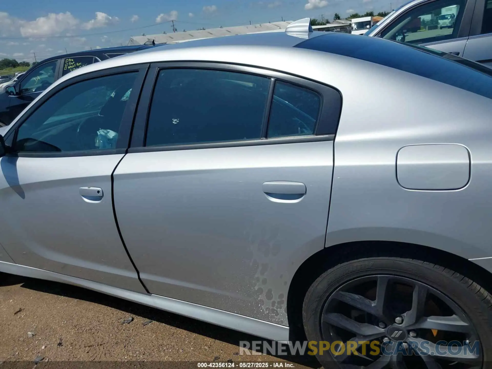 14 Photograph of a damaged car 2C3CDXHG4PH583324 DODGE CHARGER 2023