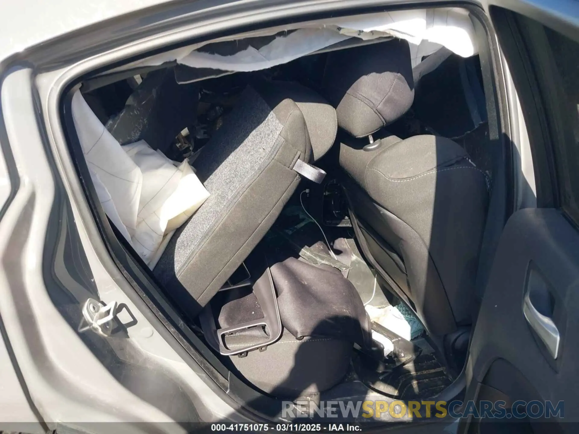 8 Photograph of a damaged car 2C3CDXHG6PH631048 DODGE CHARGER 2023