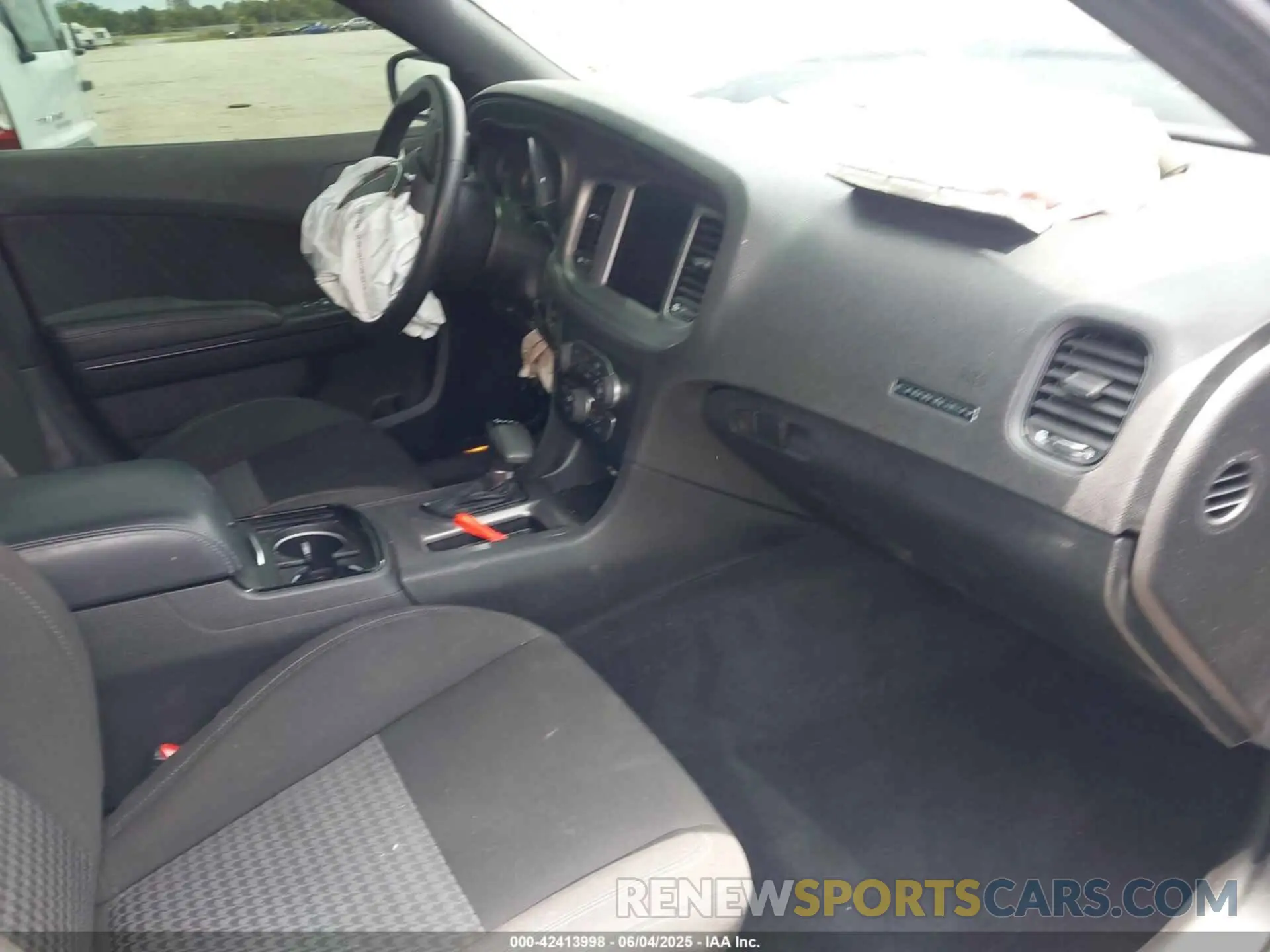 5 Photograph of a damaged car 2C3CDXHG7PH622679 DODGE CHARGER 2023