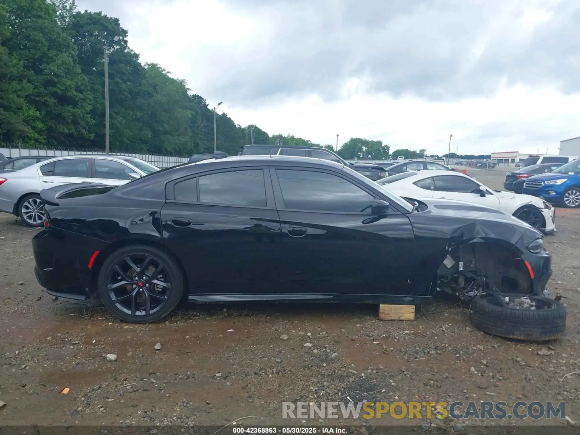 13 Photograph of a damaged car 2C3CDXHG7PH626912 DODGE CHARGER 2023