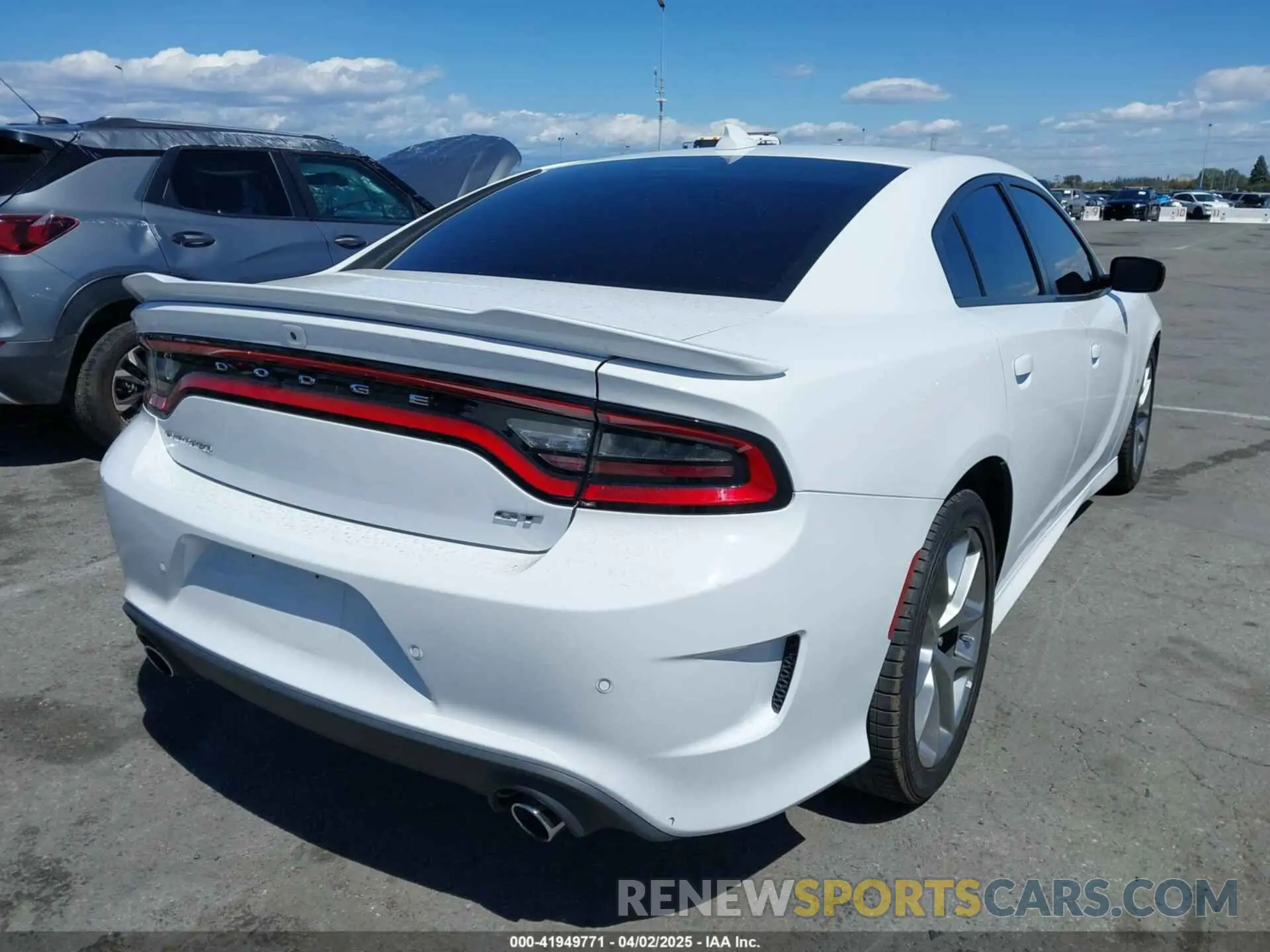 4 Фотография поврежденного автомобиля 2C3CDXHG8PH533221 DODGE CHARGER 2023