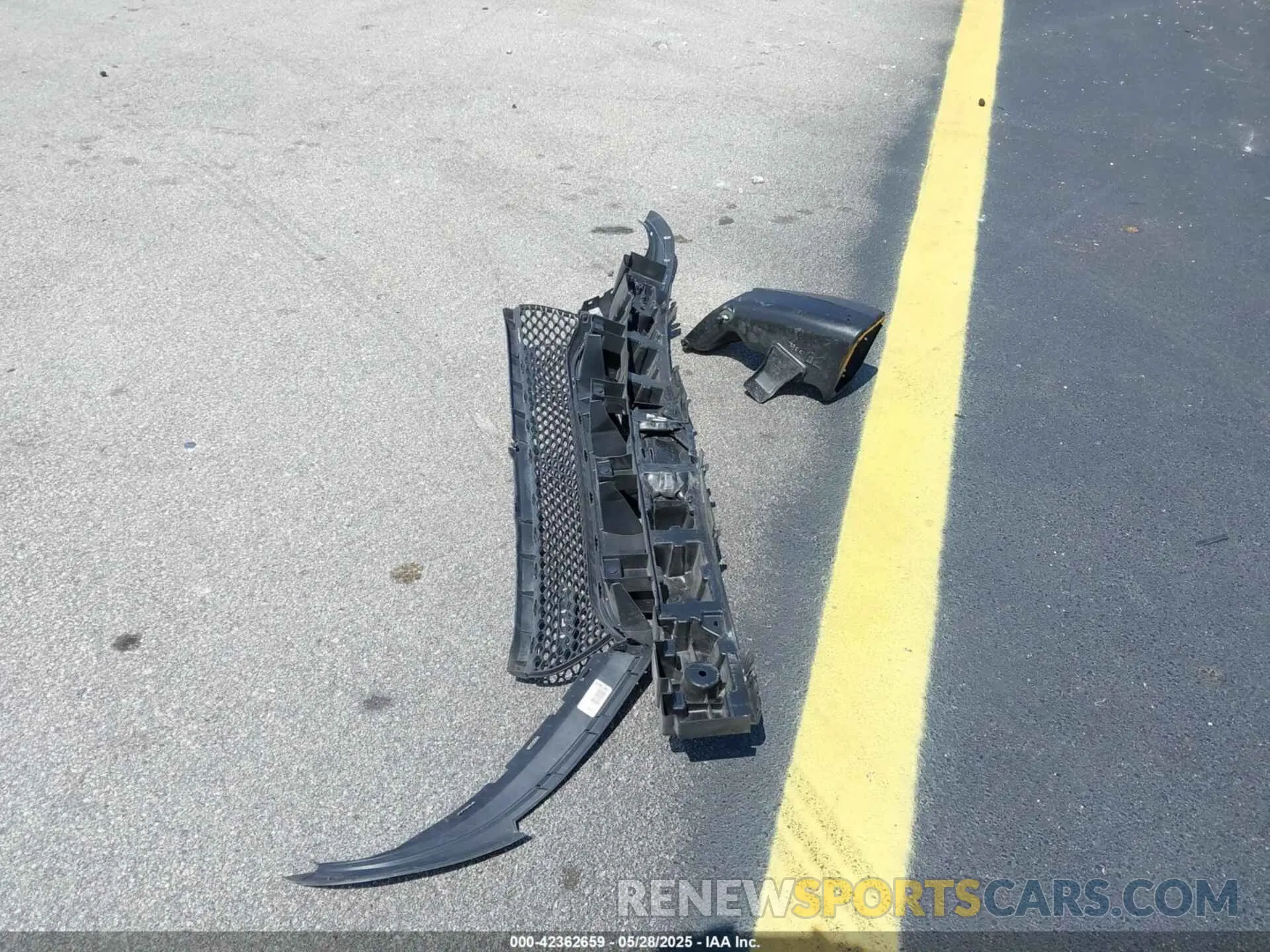 12 Photograph of a damaged car 2C3CDXHG9PH550898 DODGE CHARGER 2023