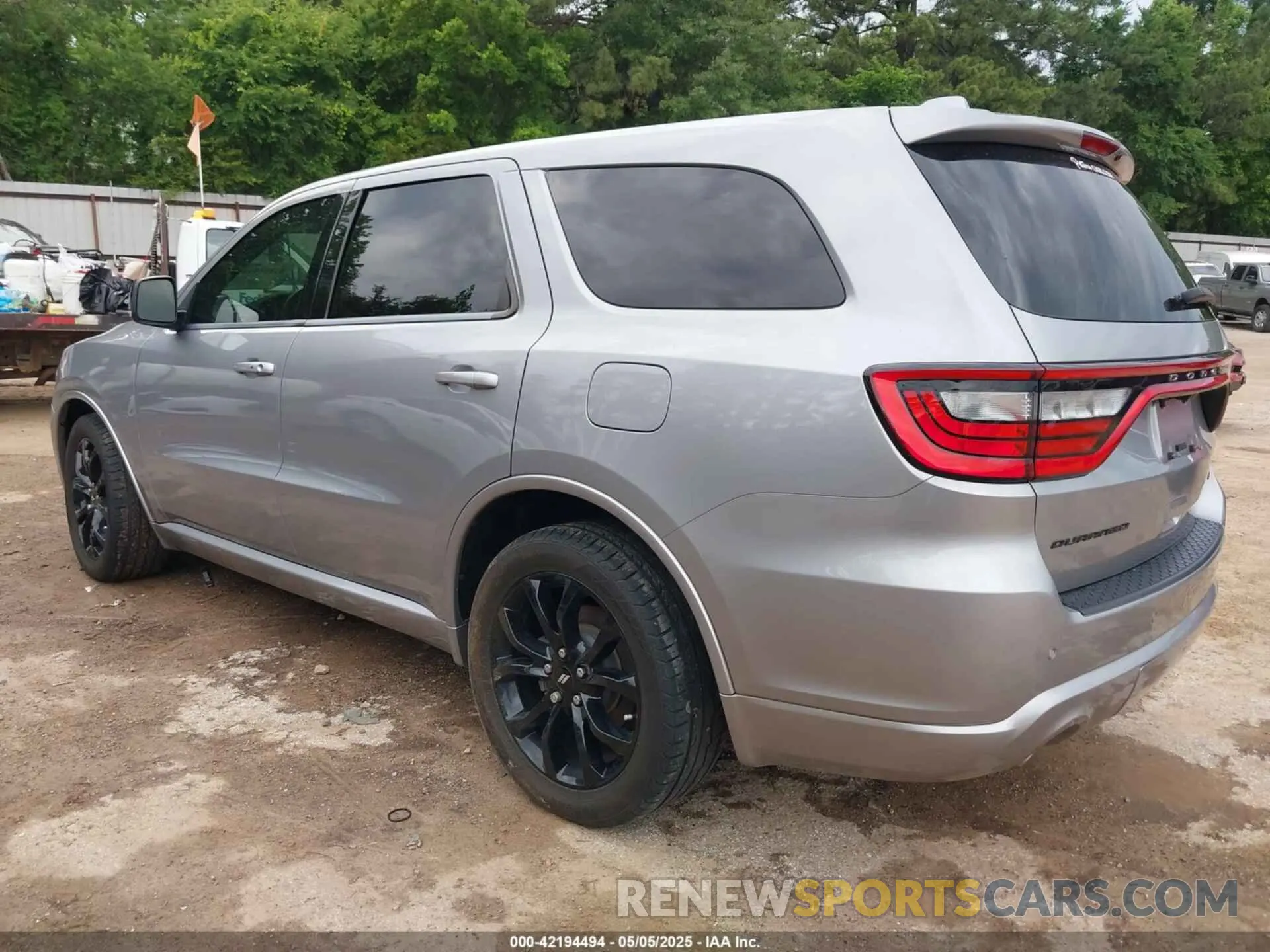 3 Photograph of a damaged car 1C4RDHDG4KC743747 DODGE DURANGO 2019