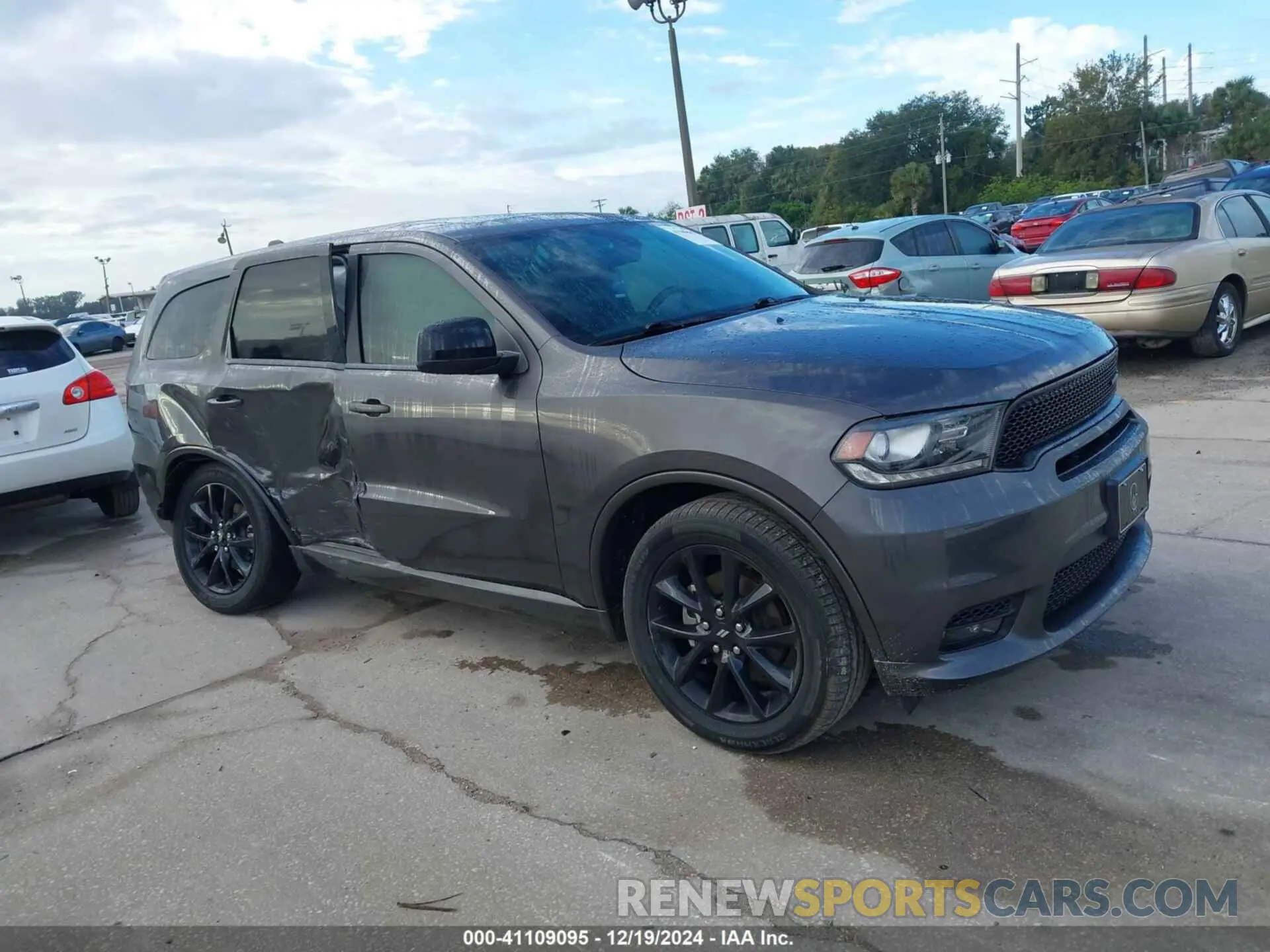 13 Photograph of a damaged car 1C4RDHDG4KC845923 DODGE DURANGO 2019