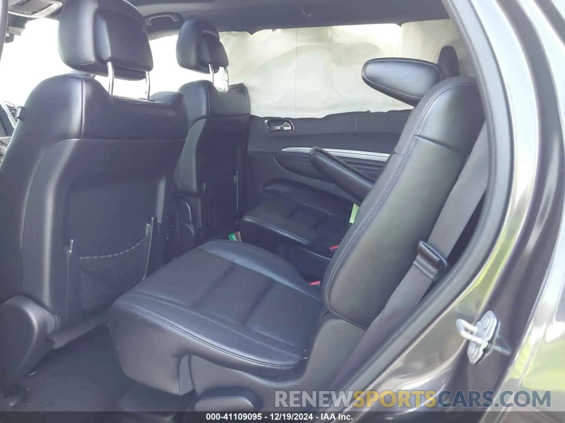 8 Photograph of a damaged car 1C4RDHDG4KC845923 DODGE DURANGO 2019