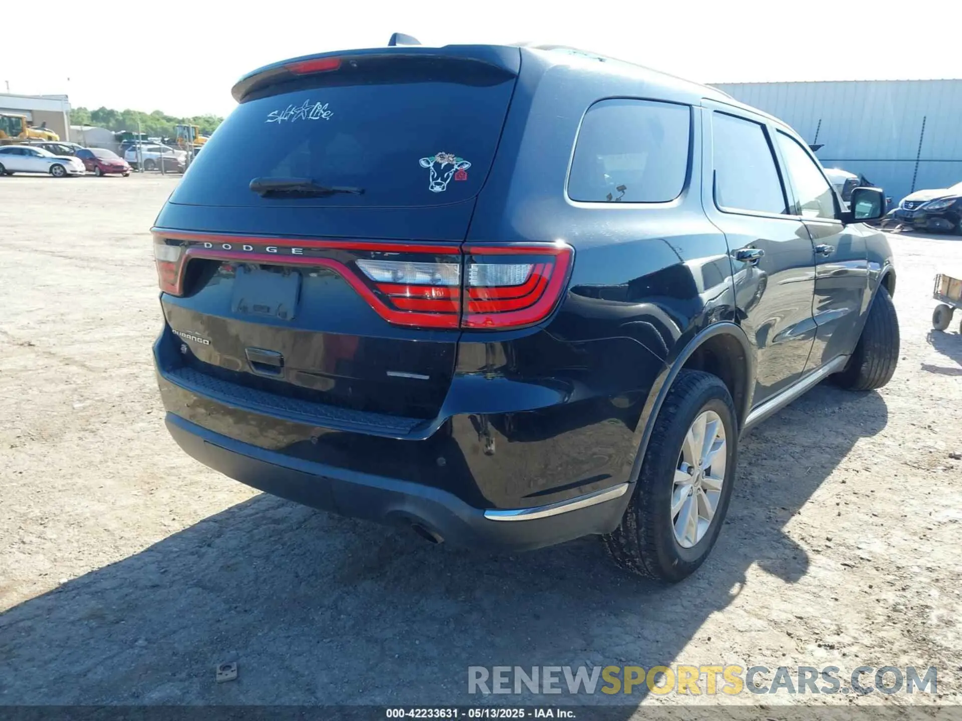4 Photograph of a damaged car 1C4RDJAG7KC585514 DODGE DURANGO 2019