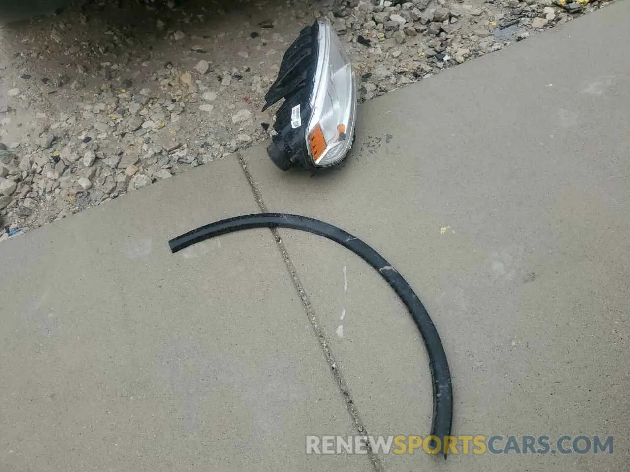 13 Photograph of a damaged car 1C4RDJAG8KC606371 DODGE DURANGO 2019