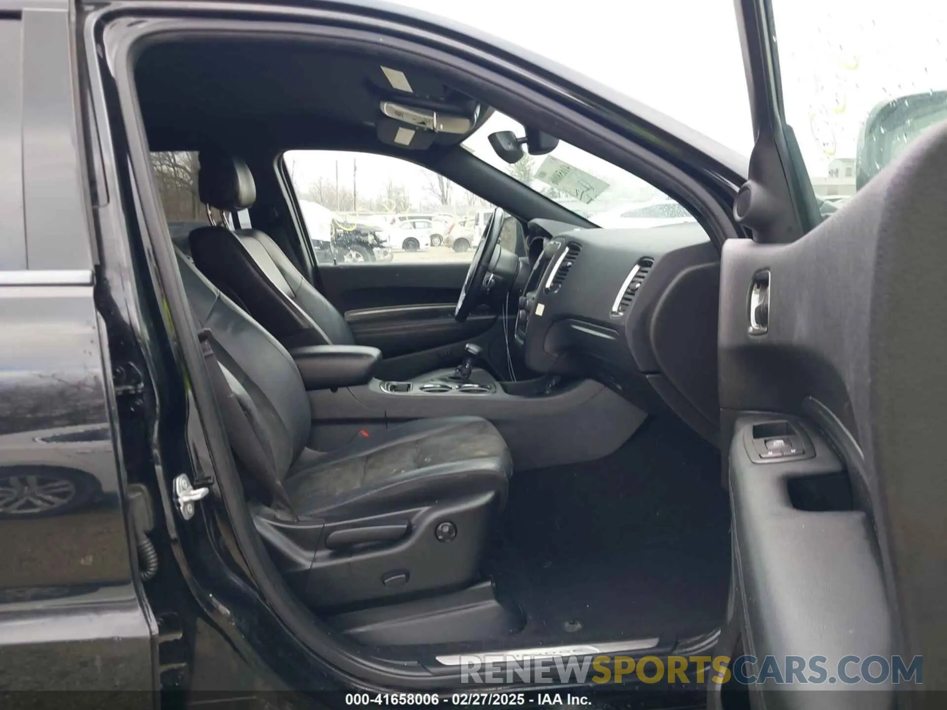 5 Photograph of a damaged car 1C4RDJDG1KC647680 DODGE DURANGO 2019