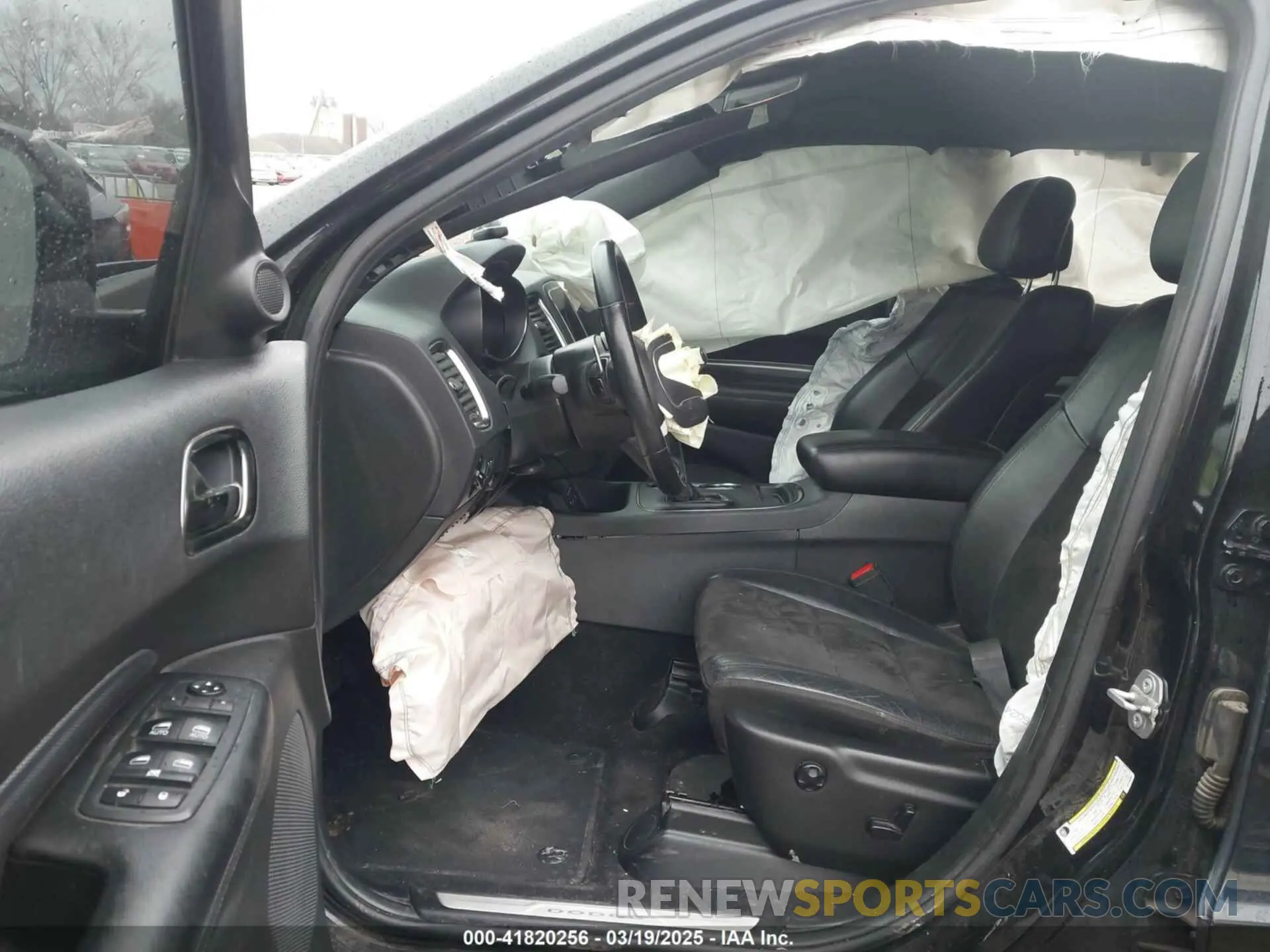 5 Photograph of a damaged car 1C4RDJDG4KC745389 DODGE DURANGO 2019