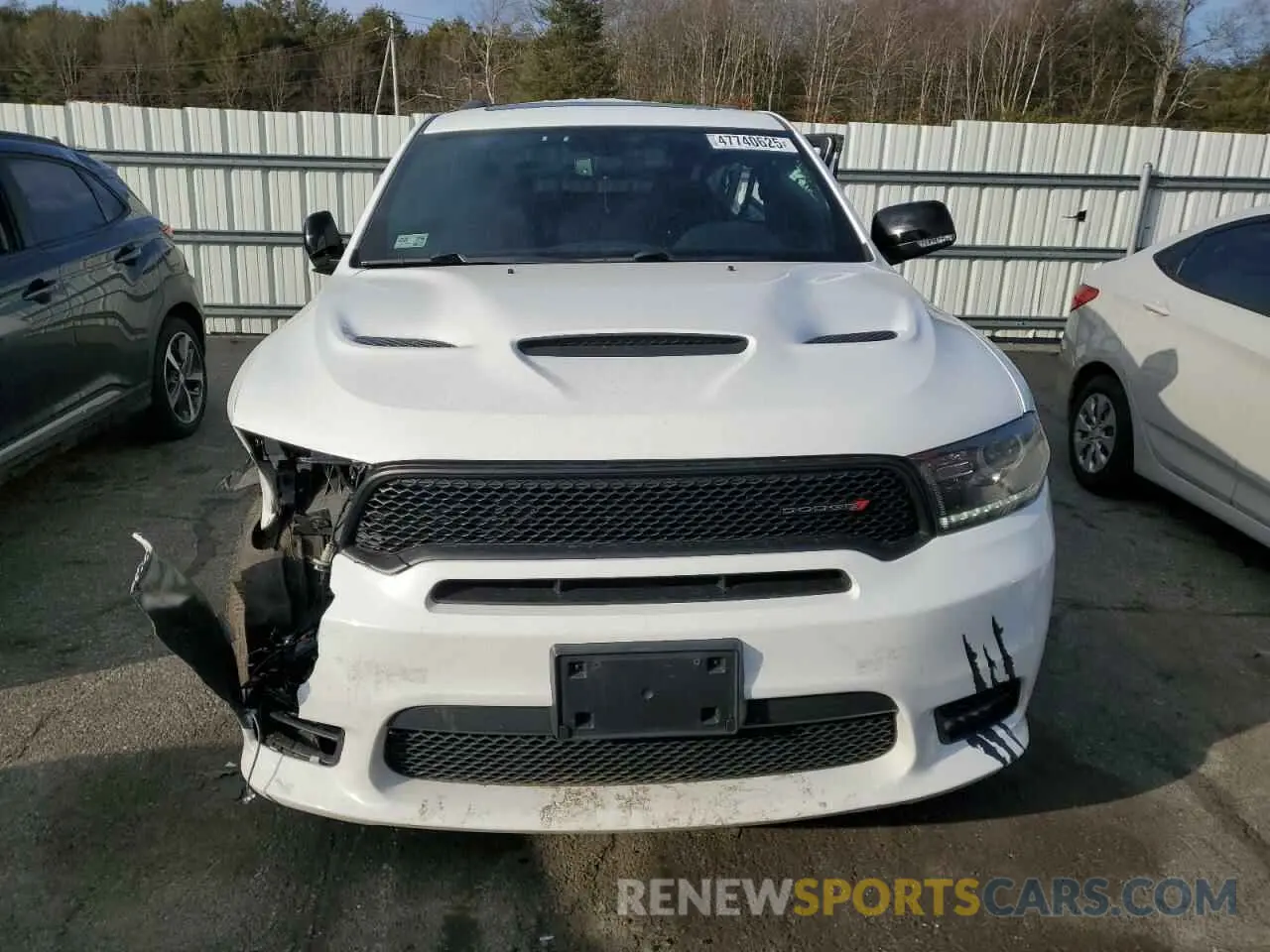 5 Photograph of a damaged car 1C4RDJDG6KC560163 DODGE DURANGO 2019