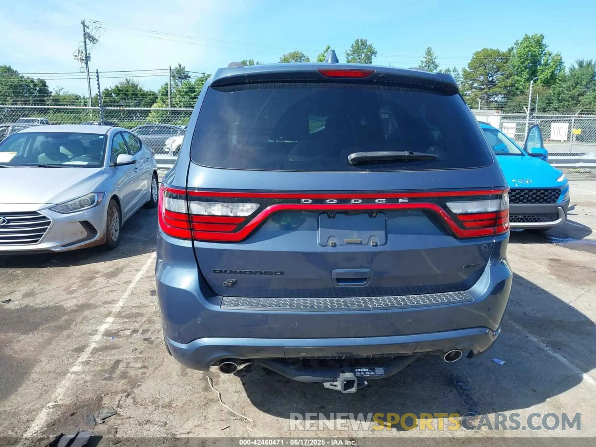 16 Photograph of a damaged car 1C4RDJDG8KC793073 DODGE DURANGO 2019
