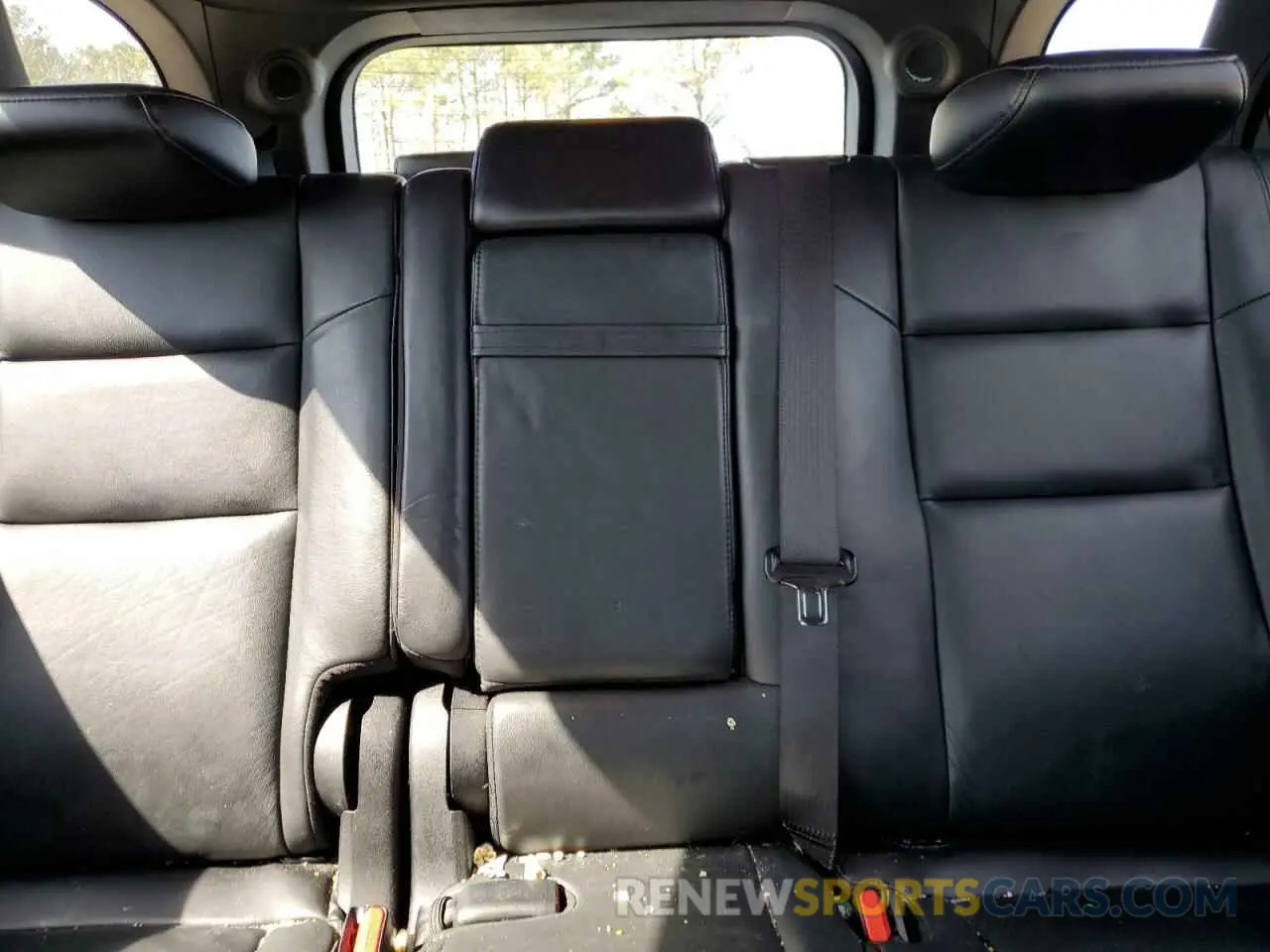 10 Photograph of a damaged car 1C4RDJDG9KC702554 DODGE DURANGO 2019