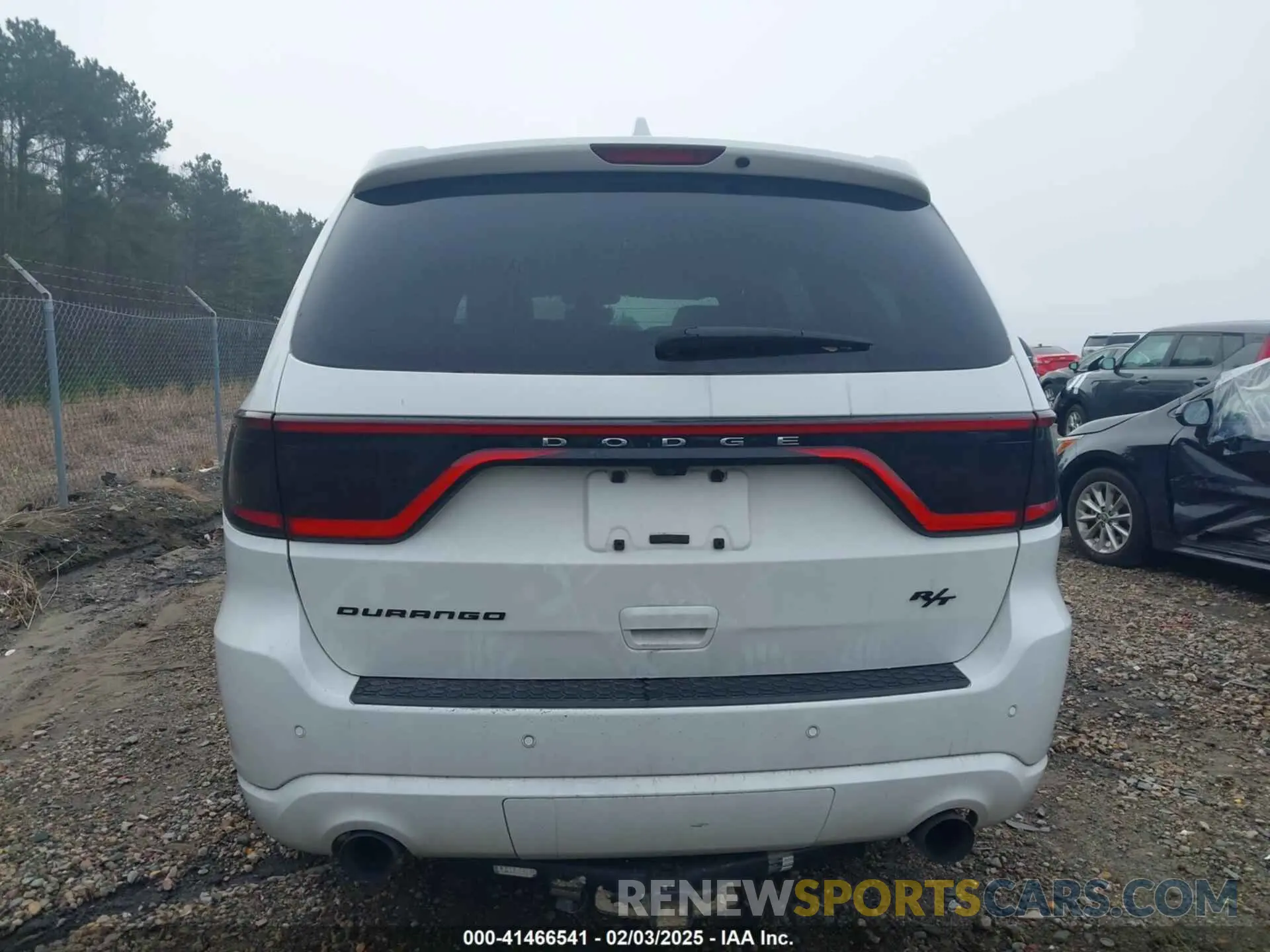 17 Photograph of a damaged car 1C4SDHCT7KC663178 DODGE DURANGO 2019