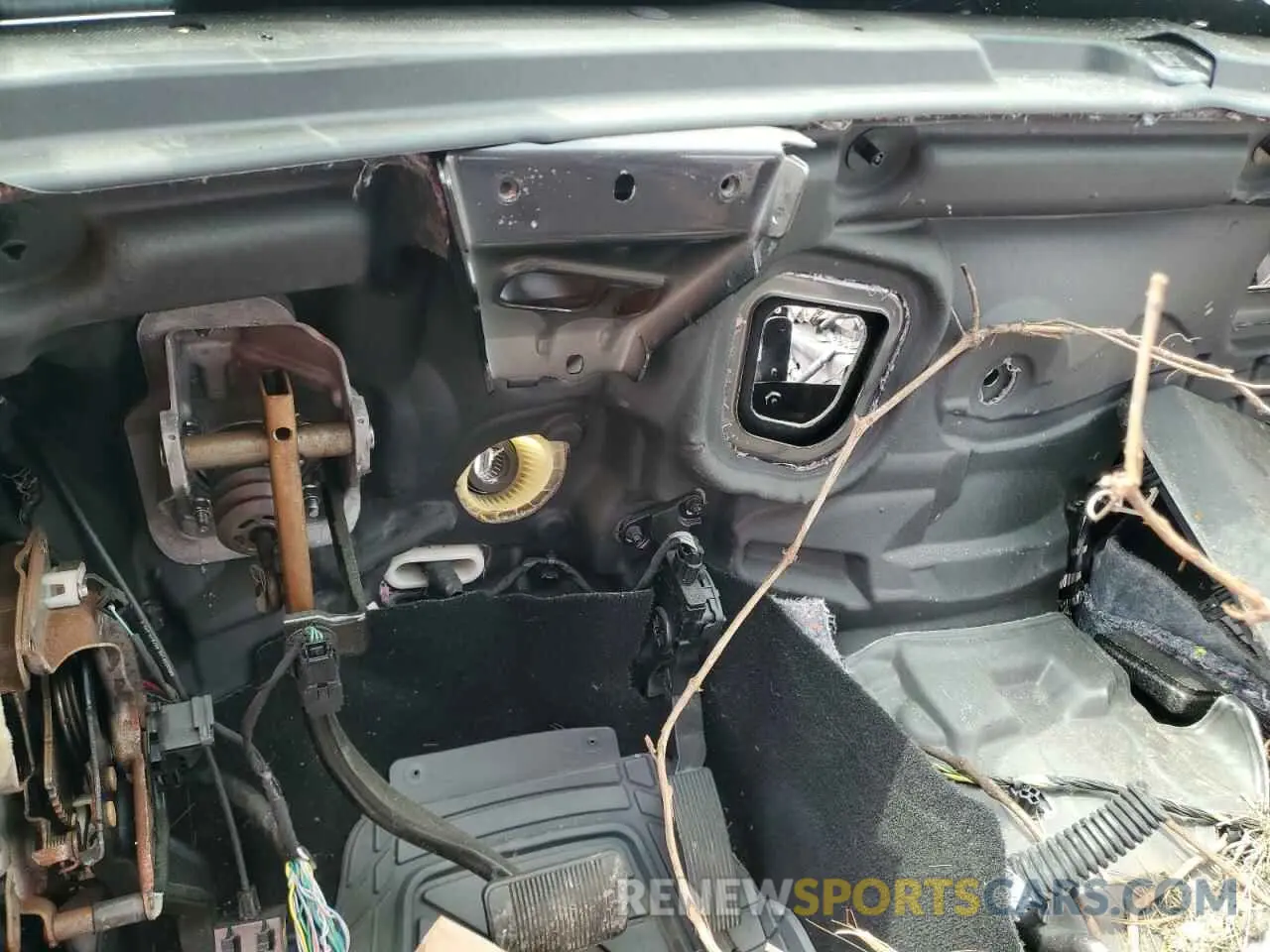 9 Фотография поврежденного автомобиля 1C4SDJCT2KC676671 DODGE DURANGO 2019