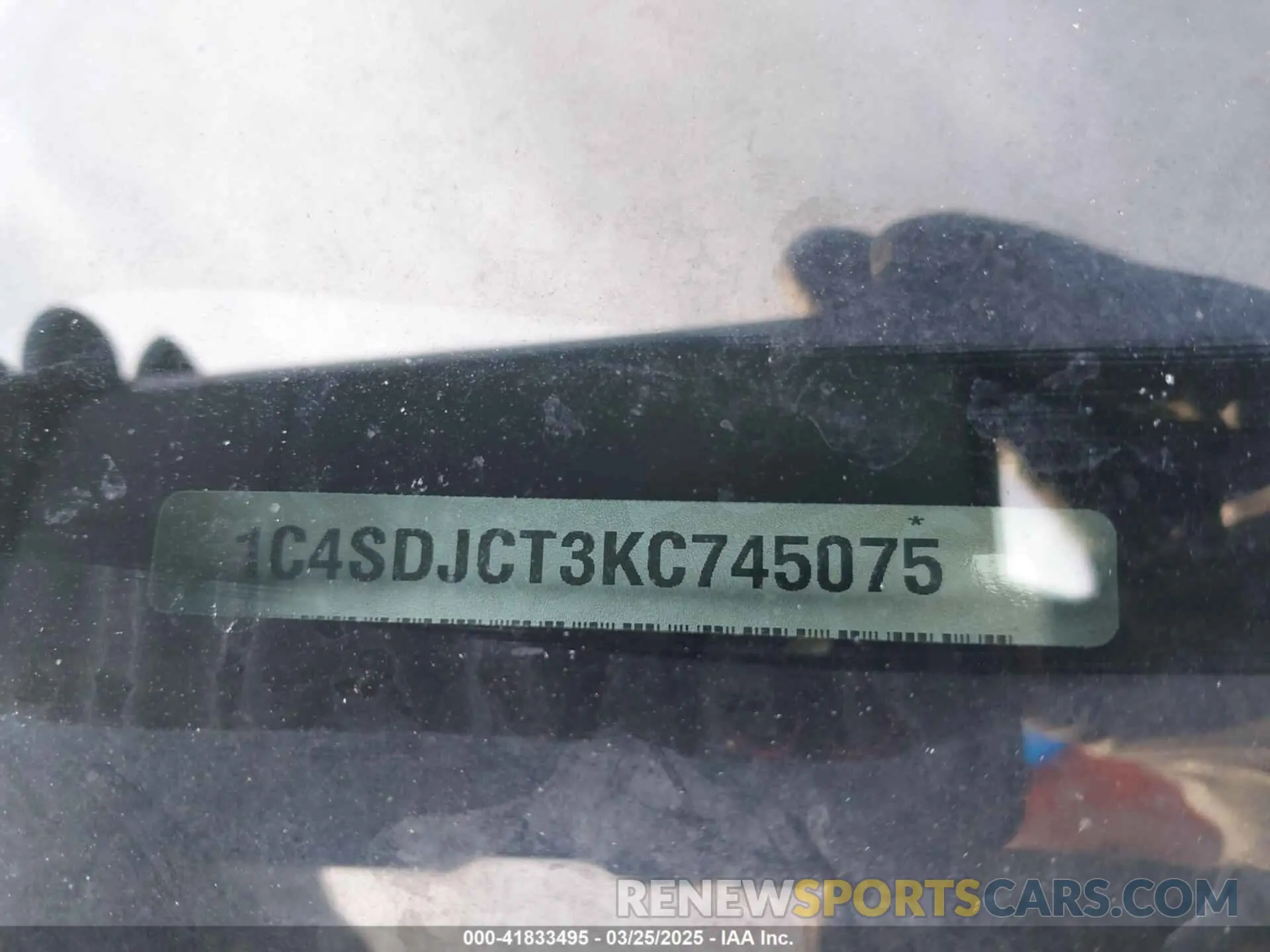 17 Фотография поврежденного автомобиля 1C4SDJCT3KC745075 DODGE DURANGO 2019
