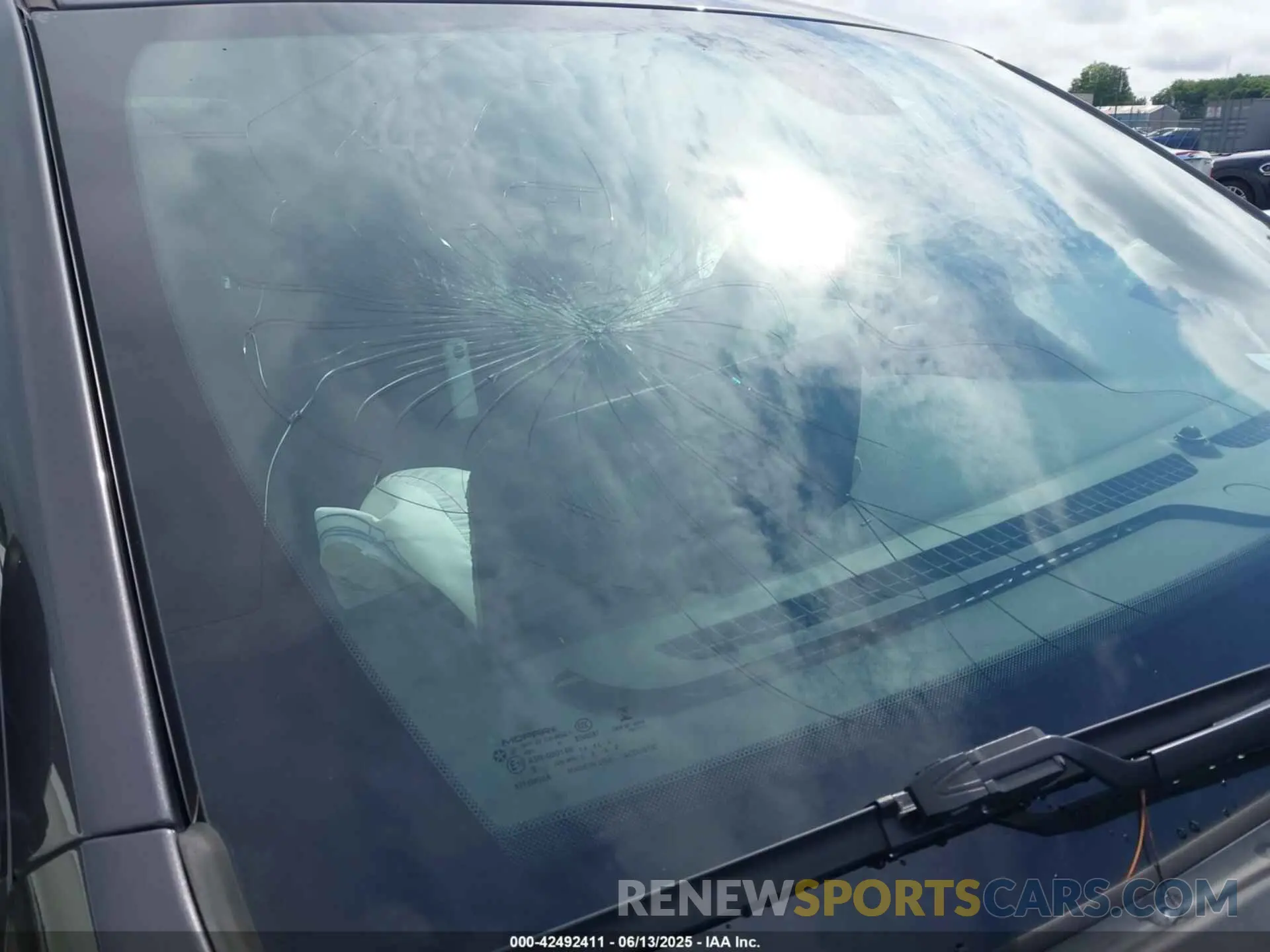 17 Photograph of a damaged car 1C4RDHAG0LC129932 DODGE DURANGO 2020