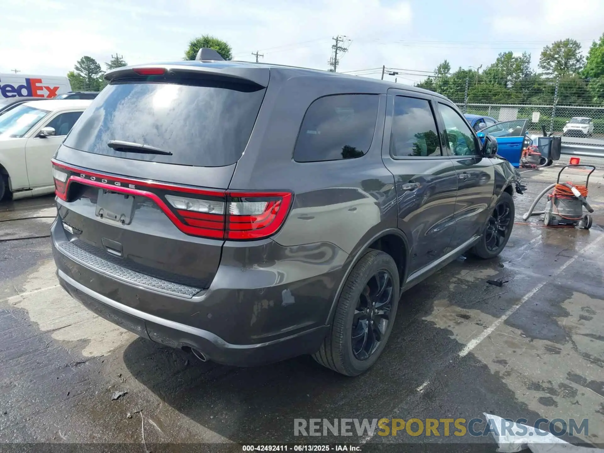 4 Photograph of a damaged car 1C4RDHAG0LC129932 DODGE DURANGO 2020