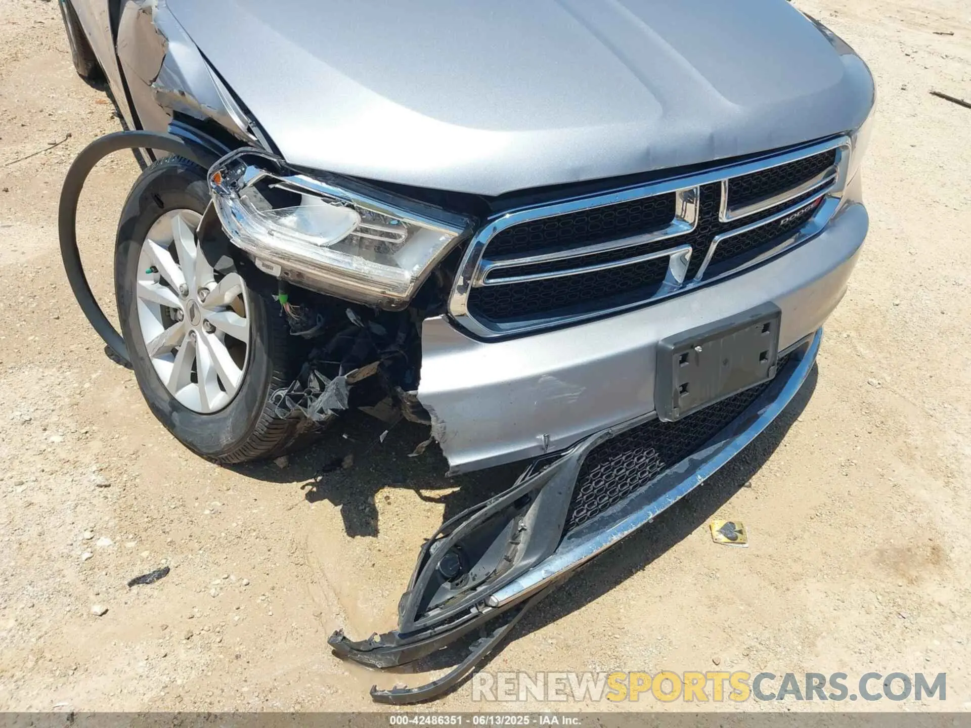 17 Photograph of a damaged car 1C4RDHAG8LC307571 DODGE DURANGO 2020