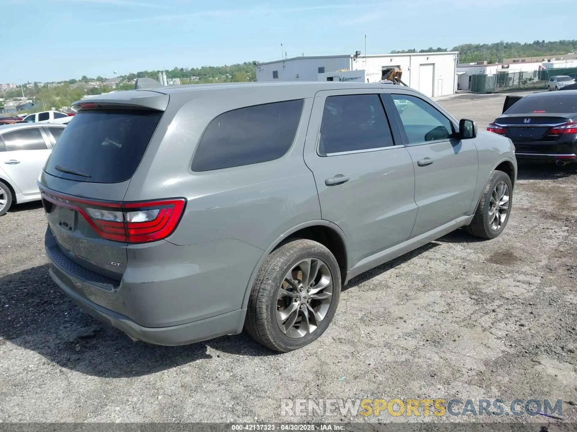 4 Photograph of a damaged car 1C4RDJDG0LC261866 DODGE DURANGO 2020
