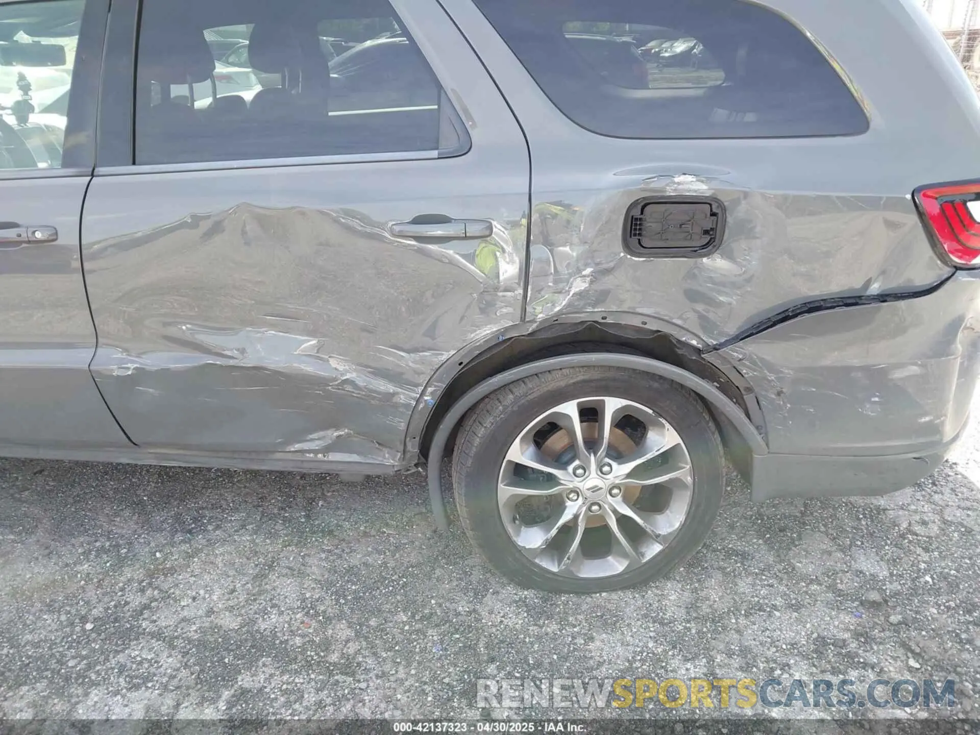 6 Photograph of a damaged car 1C4RDJDG0LC261866 DODGE DURANGO 2020