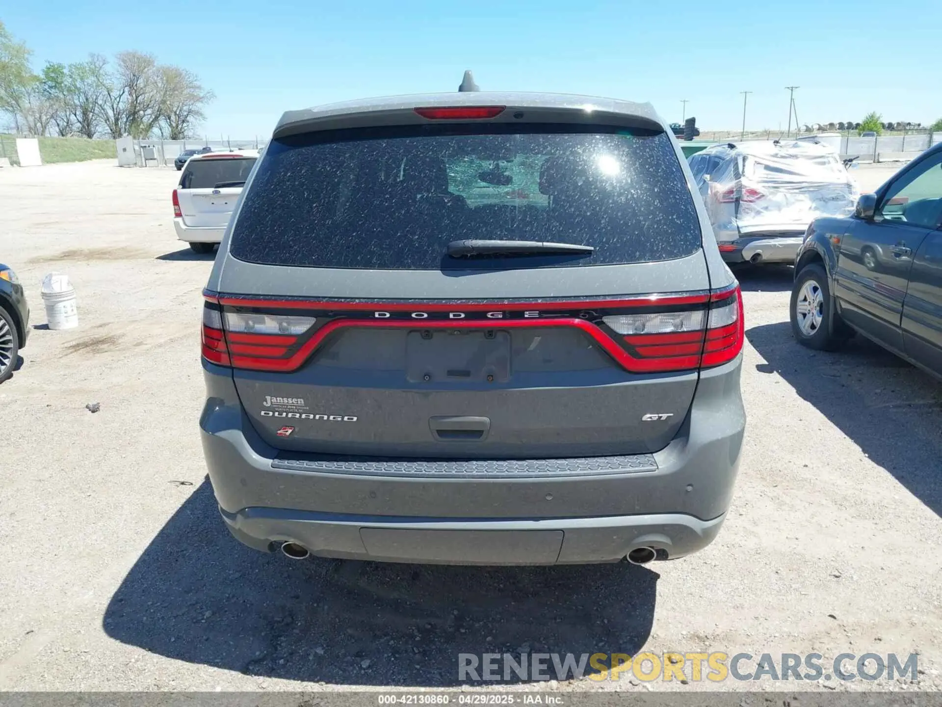 17 Photograph of a damaged car 1C4RDJDG1LC261410 DODGE DURANGO 2020