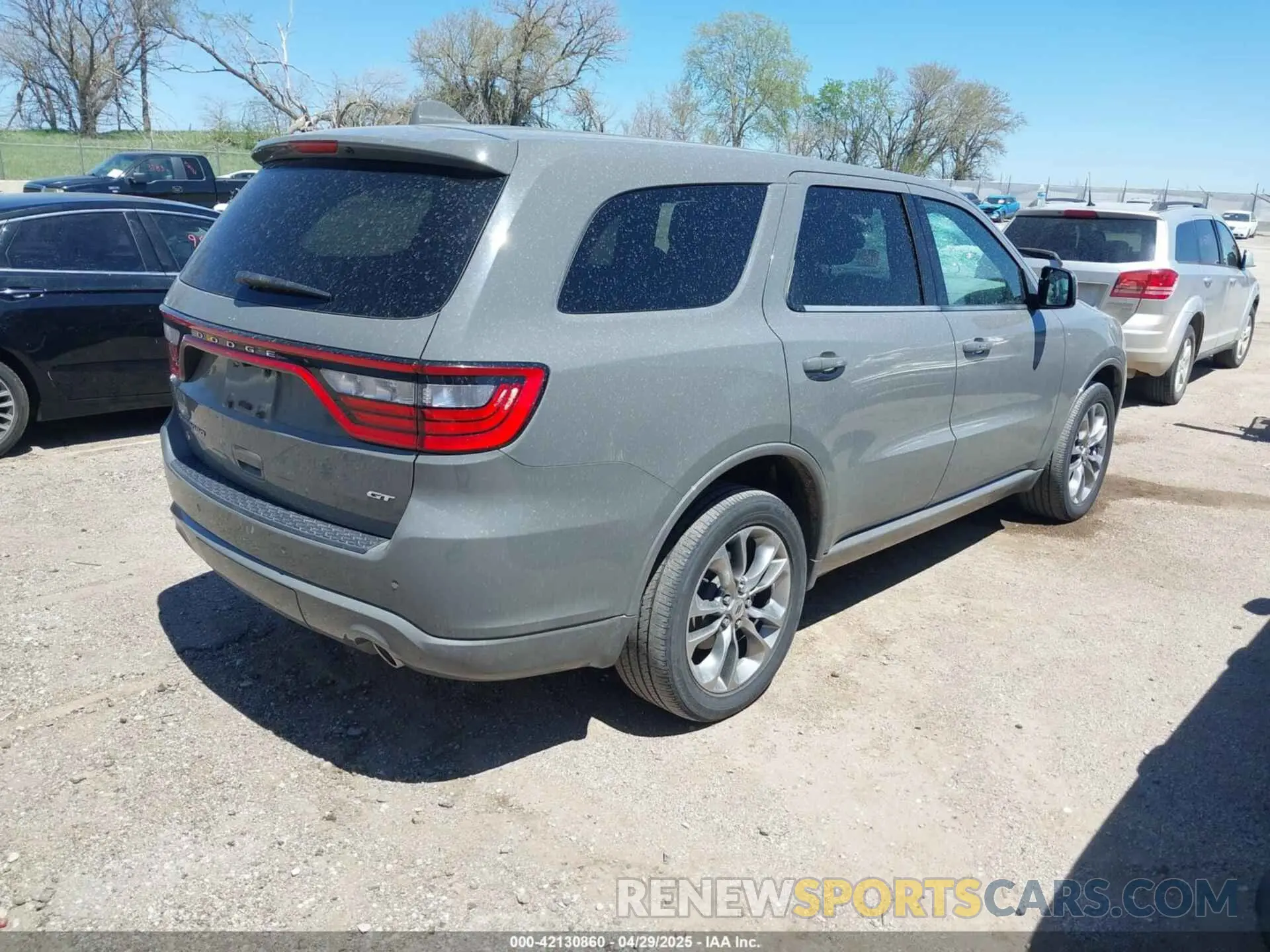 4 Photograph of a damaged car 1C4RDJDG1LC261410 DODGE DURANGO 2020