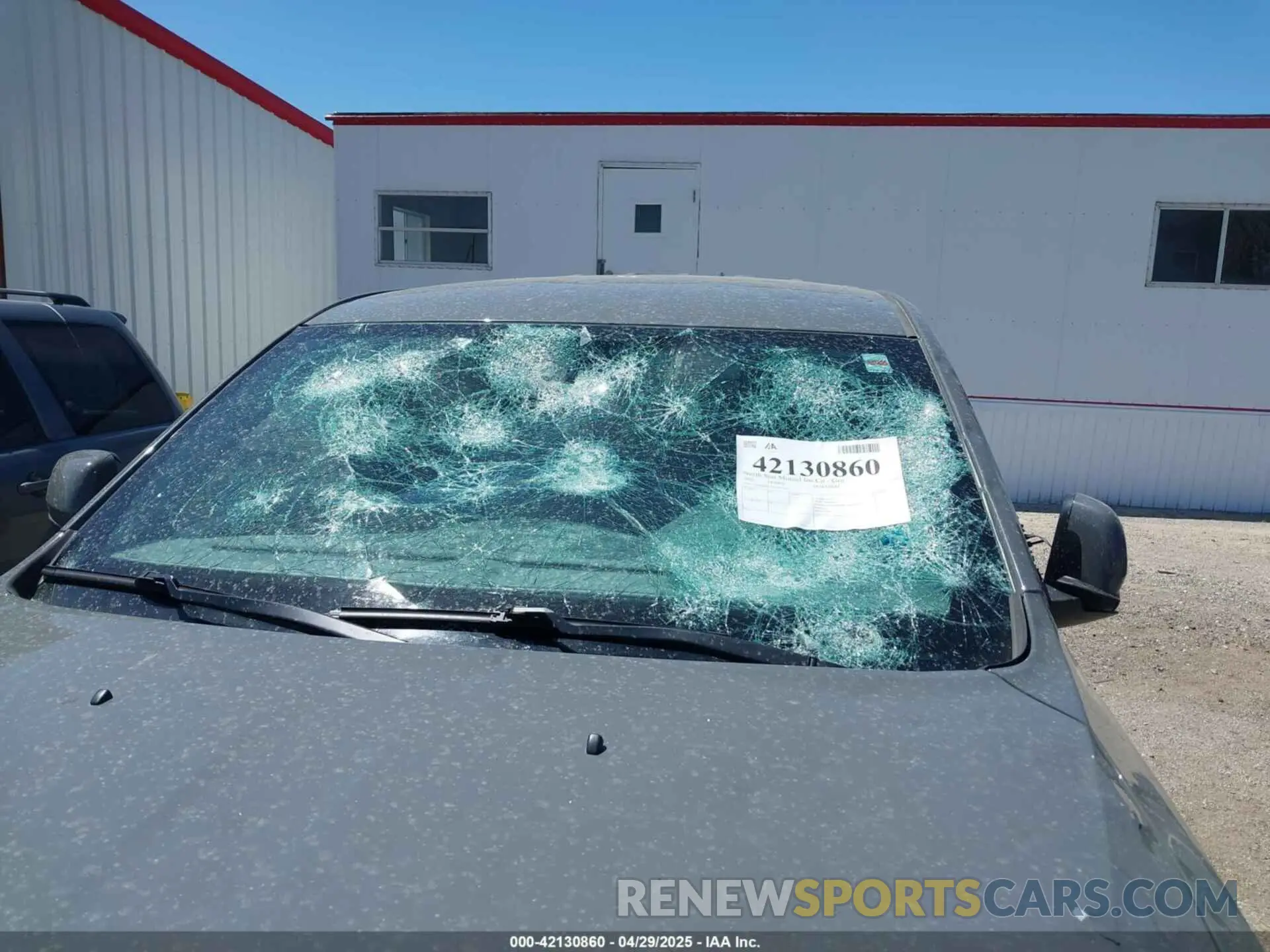 6 Photograph of a damaged car 1C4RDJDG1LC261410 DODGE DURANGO 2020