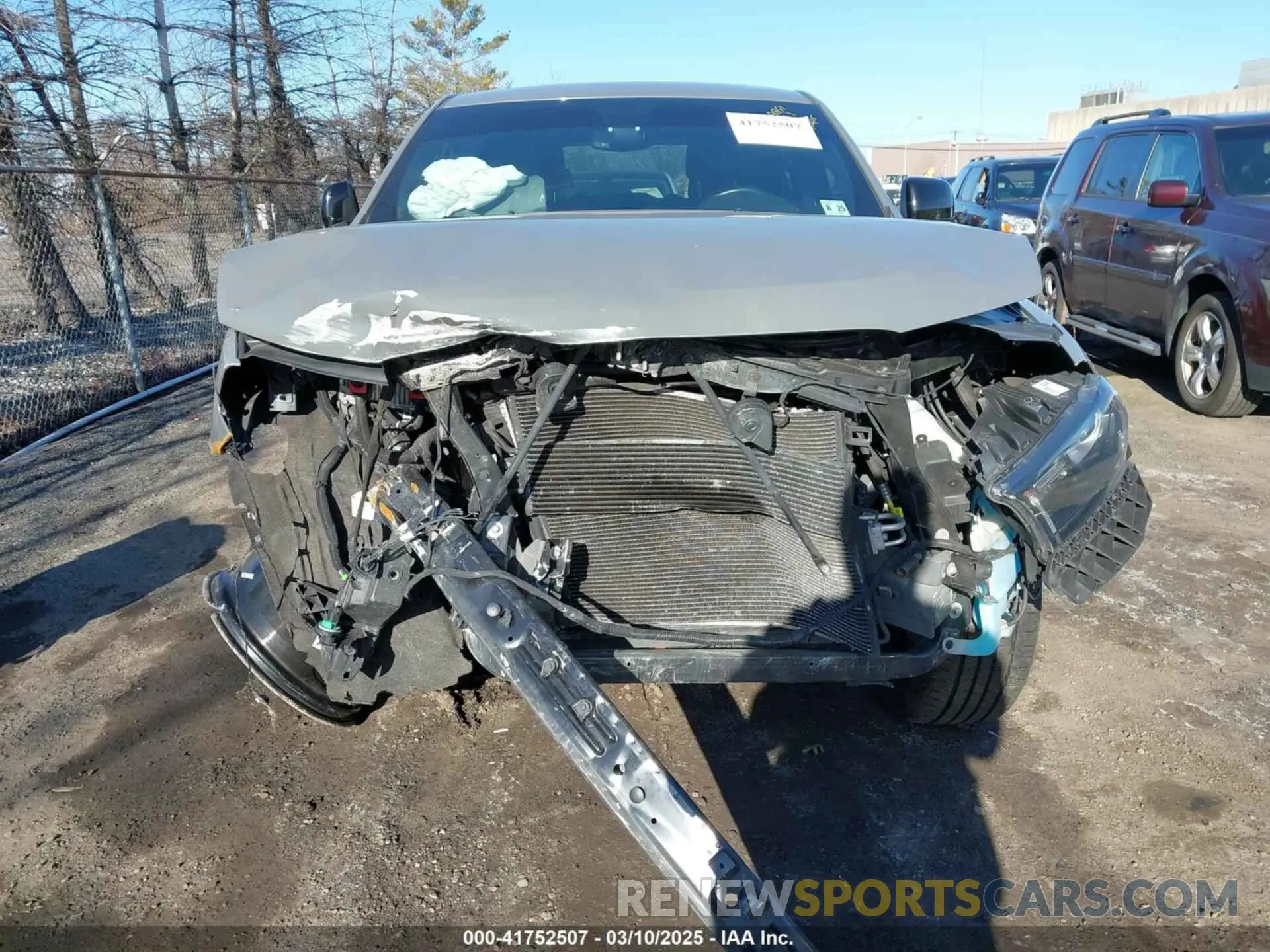6 Photograph of a damaged car 1C4RDJDG5LC395692 DODGE DURANGO 2020