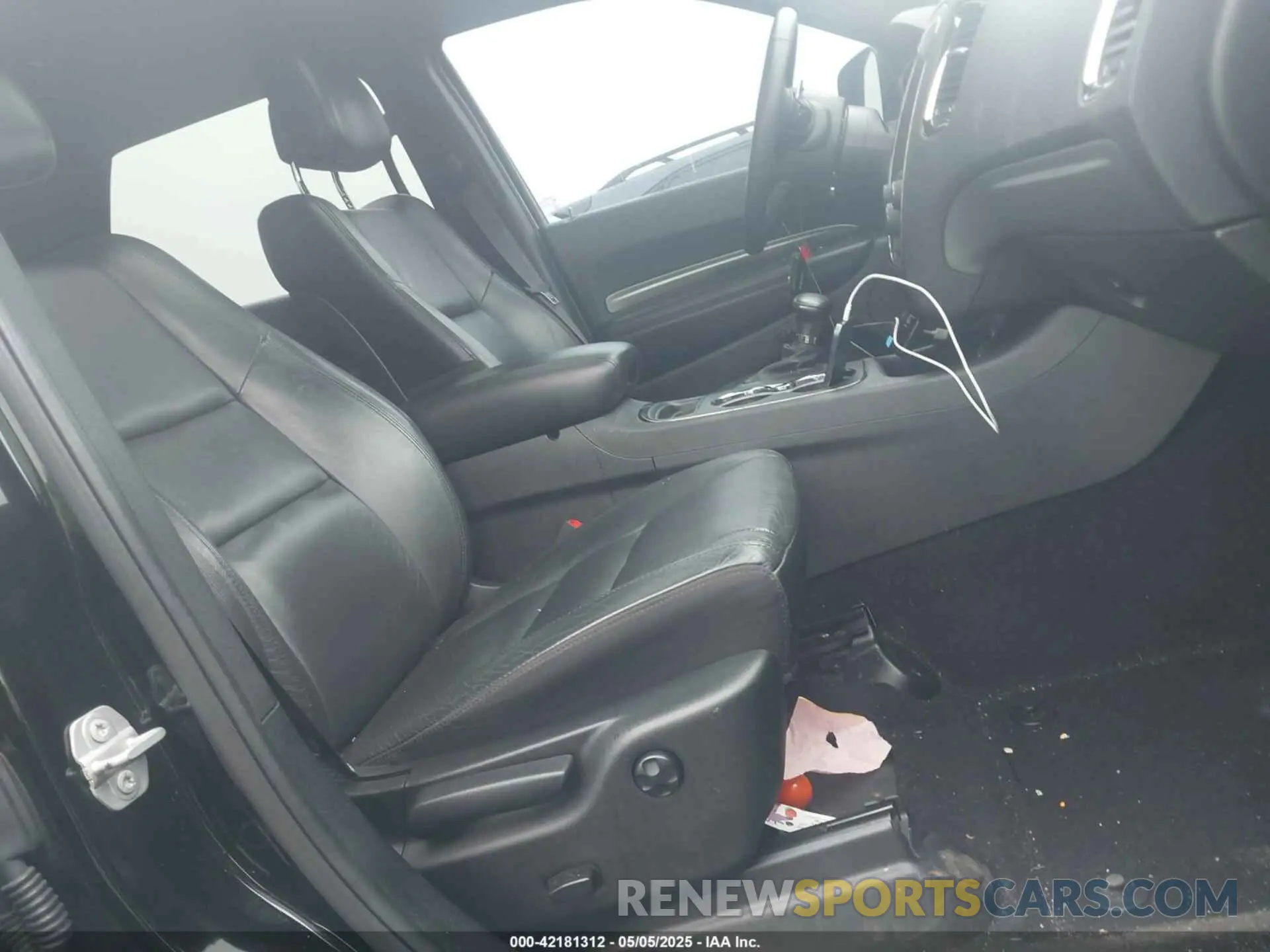 5 Photograph of a damaged car 1C4RDJDG7LC412914 DODGE DURANGO 2020