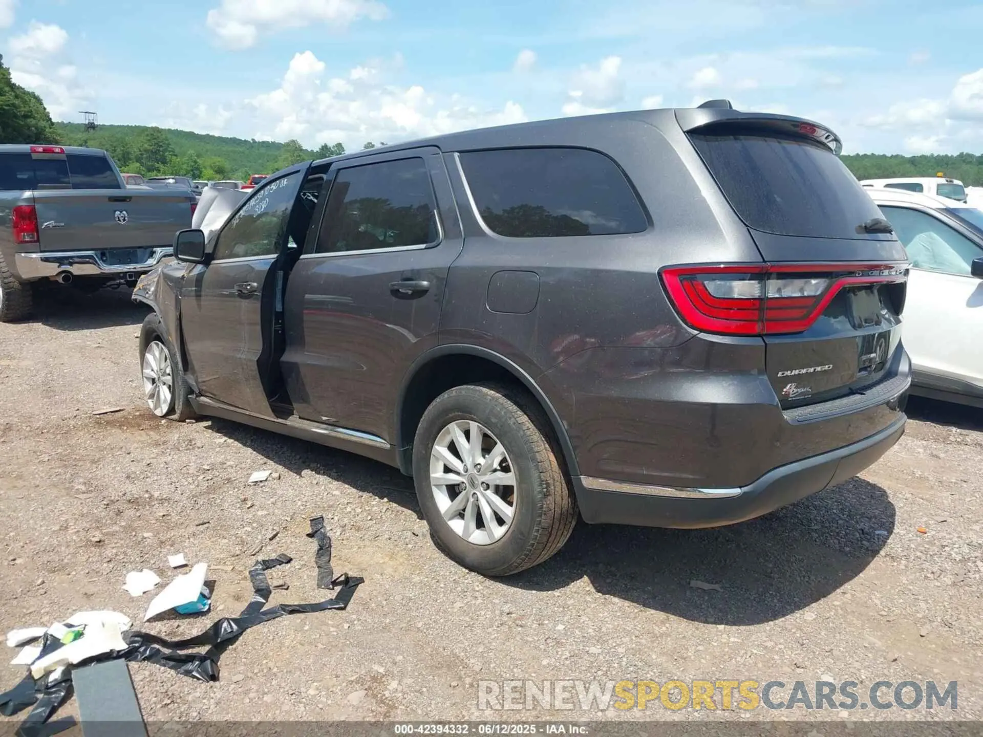 3 Photograph of a damaged car 1C4RDJFG8LC443280 DODGE DURANGO 2020