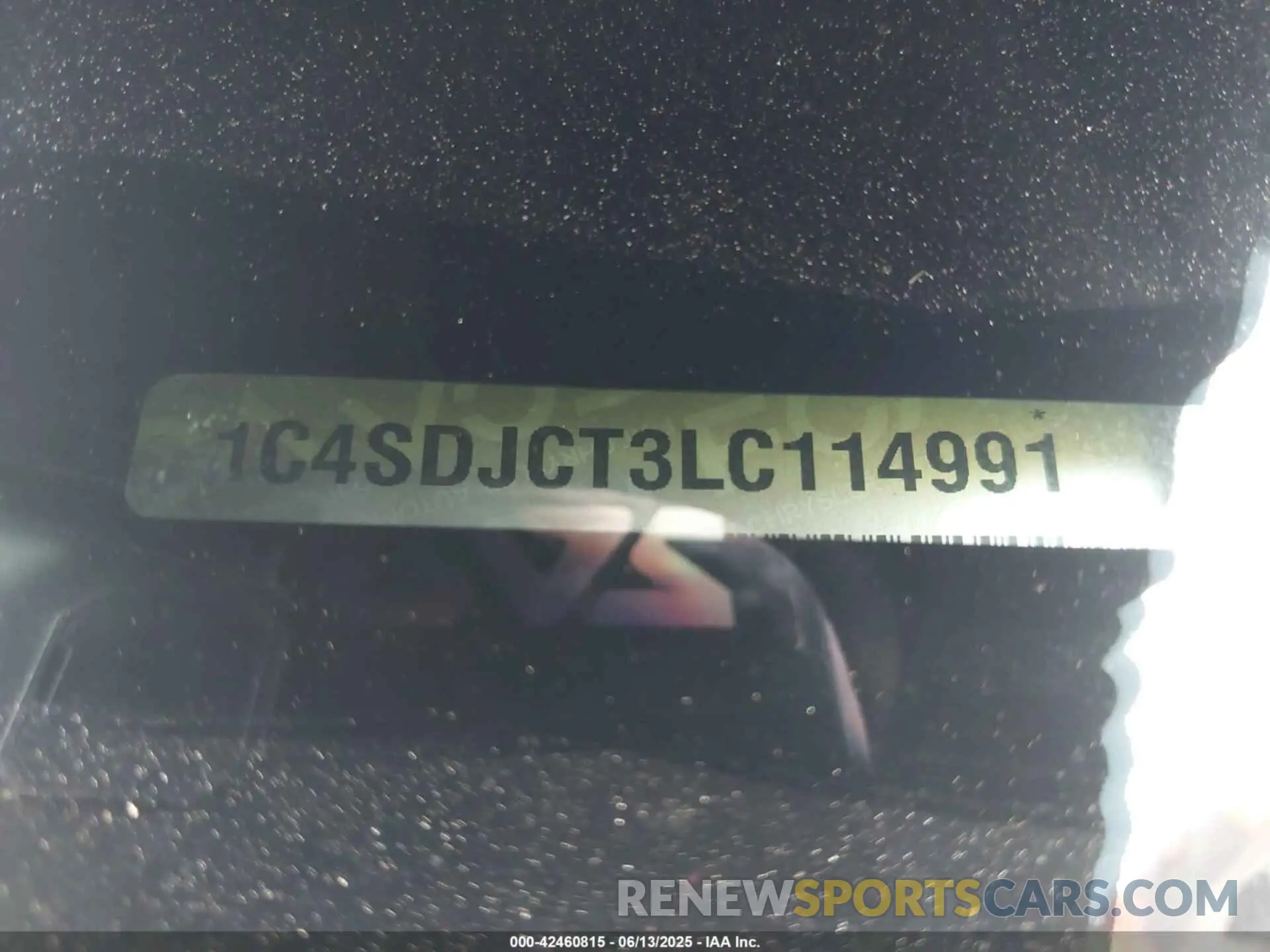 18 Photograph of a damaged car 1C4SDJCT3LC114991 DODGE DURANGO 2020