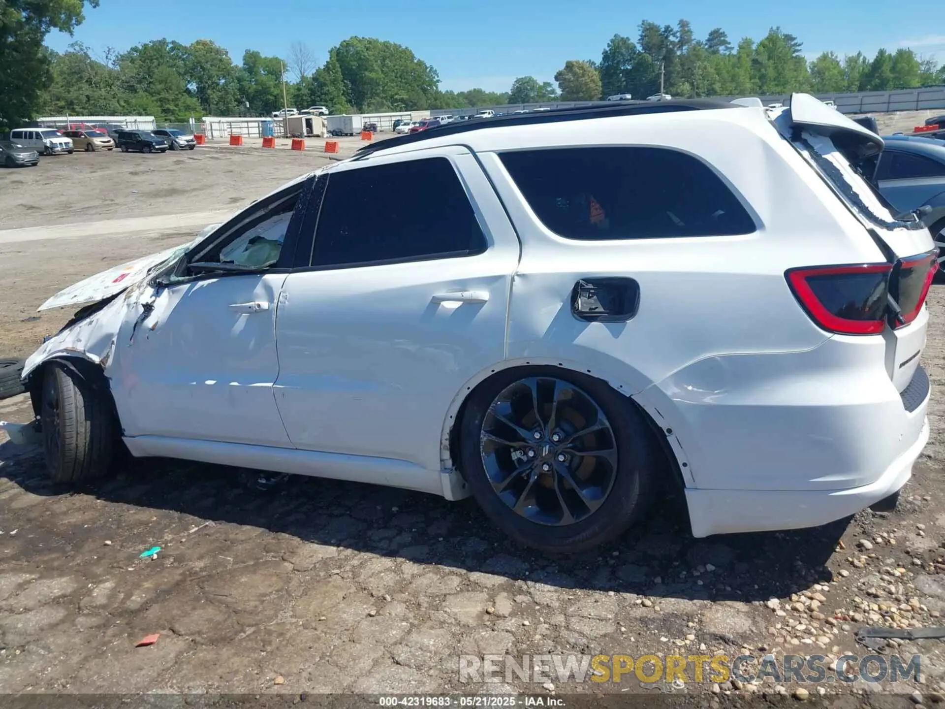 6 Photograph of a damaged car 1C4RDHDG5MC544189 DODGE DURANGO 2021
