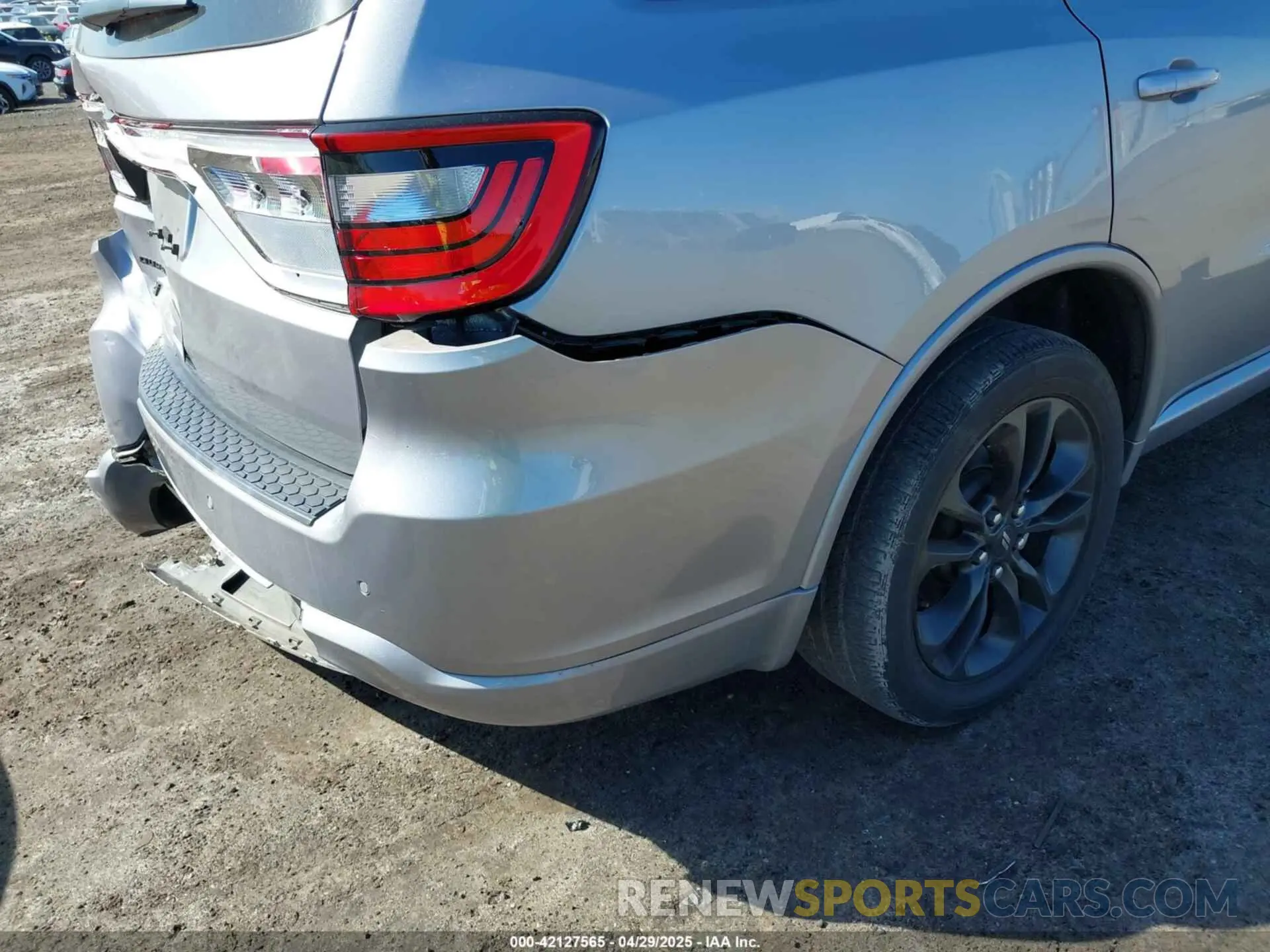 18 Photograph of a damaged car 1C4RDJAG0MC853595 DODGE DURANGO 2021