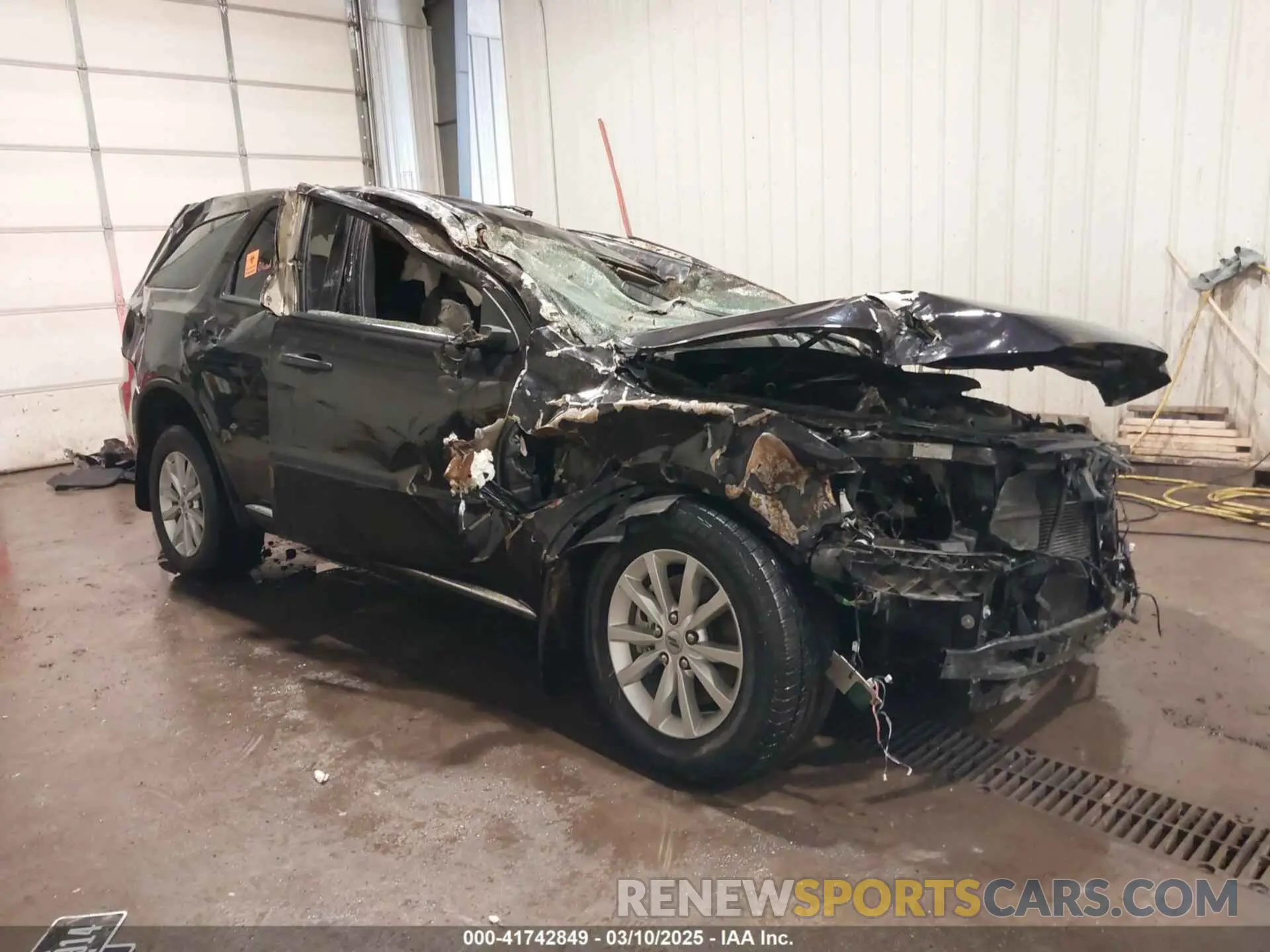 1 Photograph of a damaged car 1C4RDJAG6MC662781 DODGE DURANGO 2021