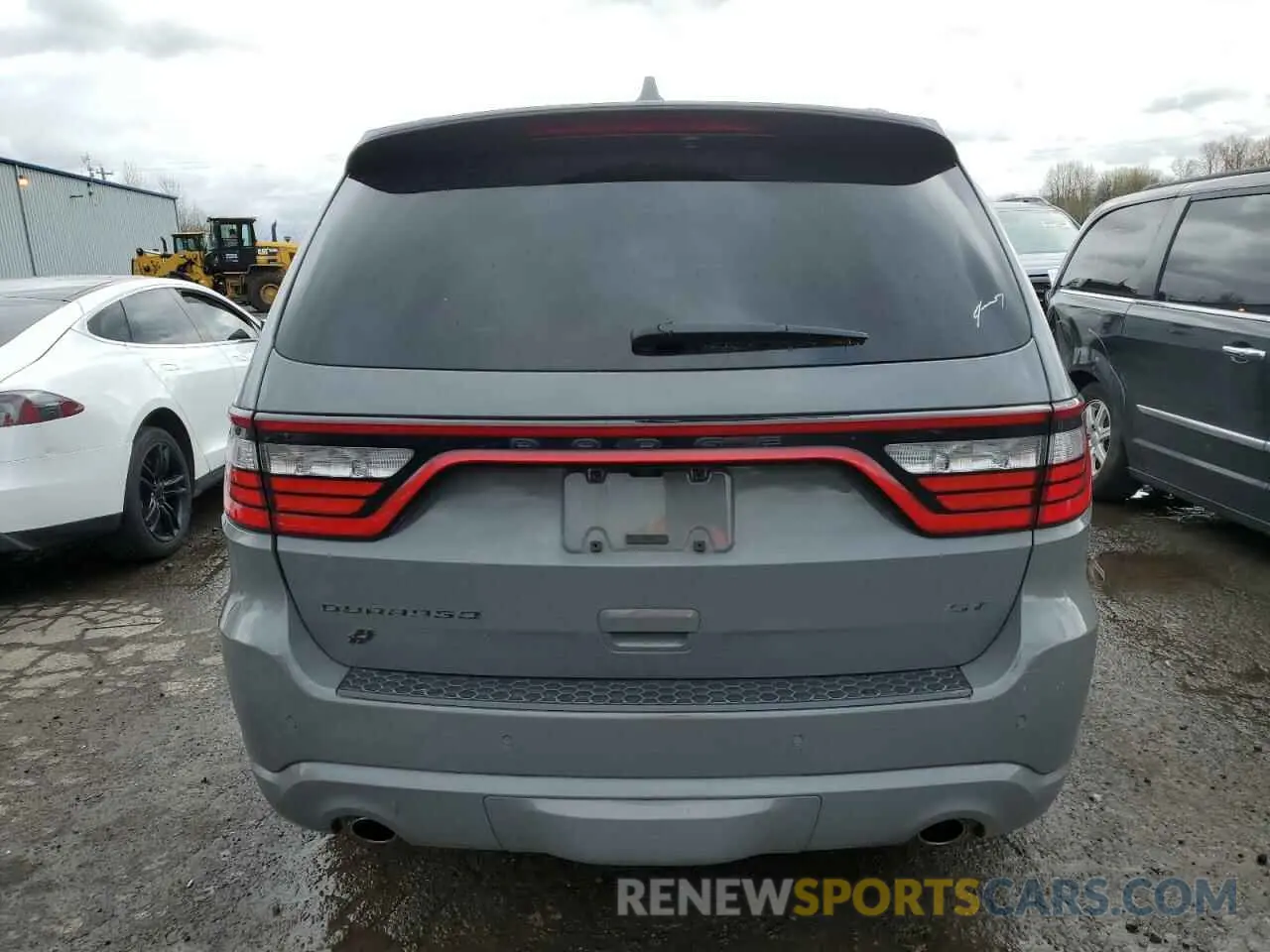 6 Photograph of a damaged car 1C4RDJDG0MC805865 DODGE DURANGO 2021