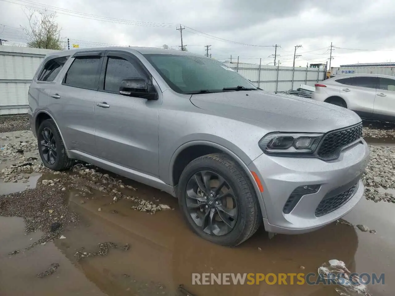 4 Photograph of a damaged car 1C4RDJDG1MC611409 DODGE DURANGO 2021